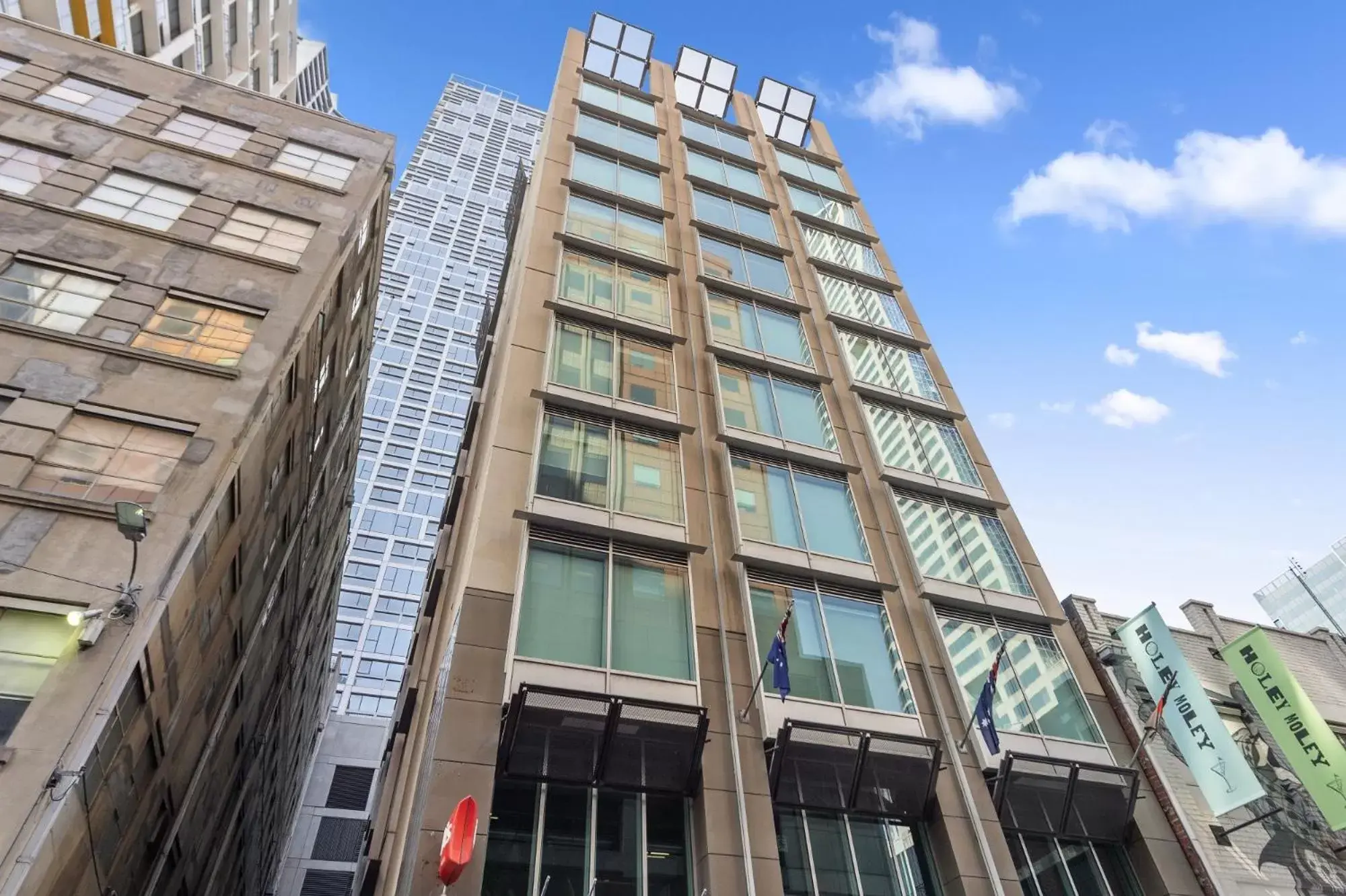 Property Building in YEHS Hotel Melbourne CBD