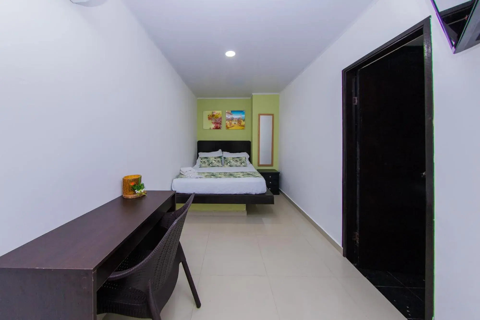 Bedroom, Bed in Hotel Marina Suites By GEH Suites