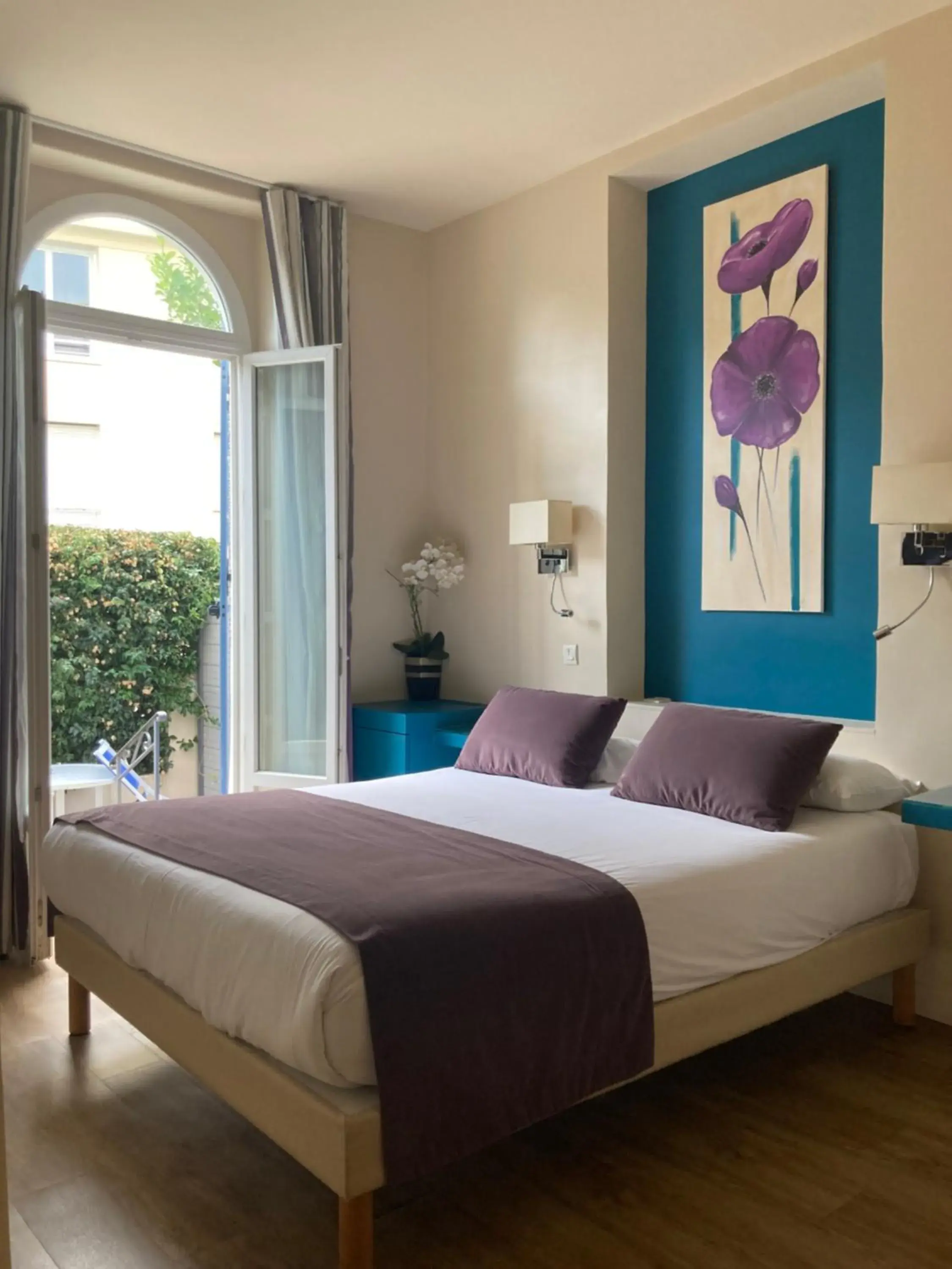 Bed in Hotel Le Havre Bleu