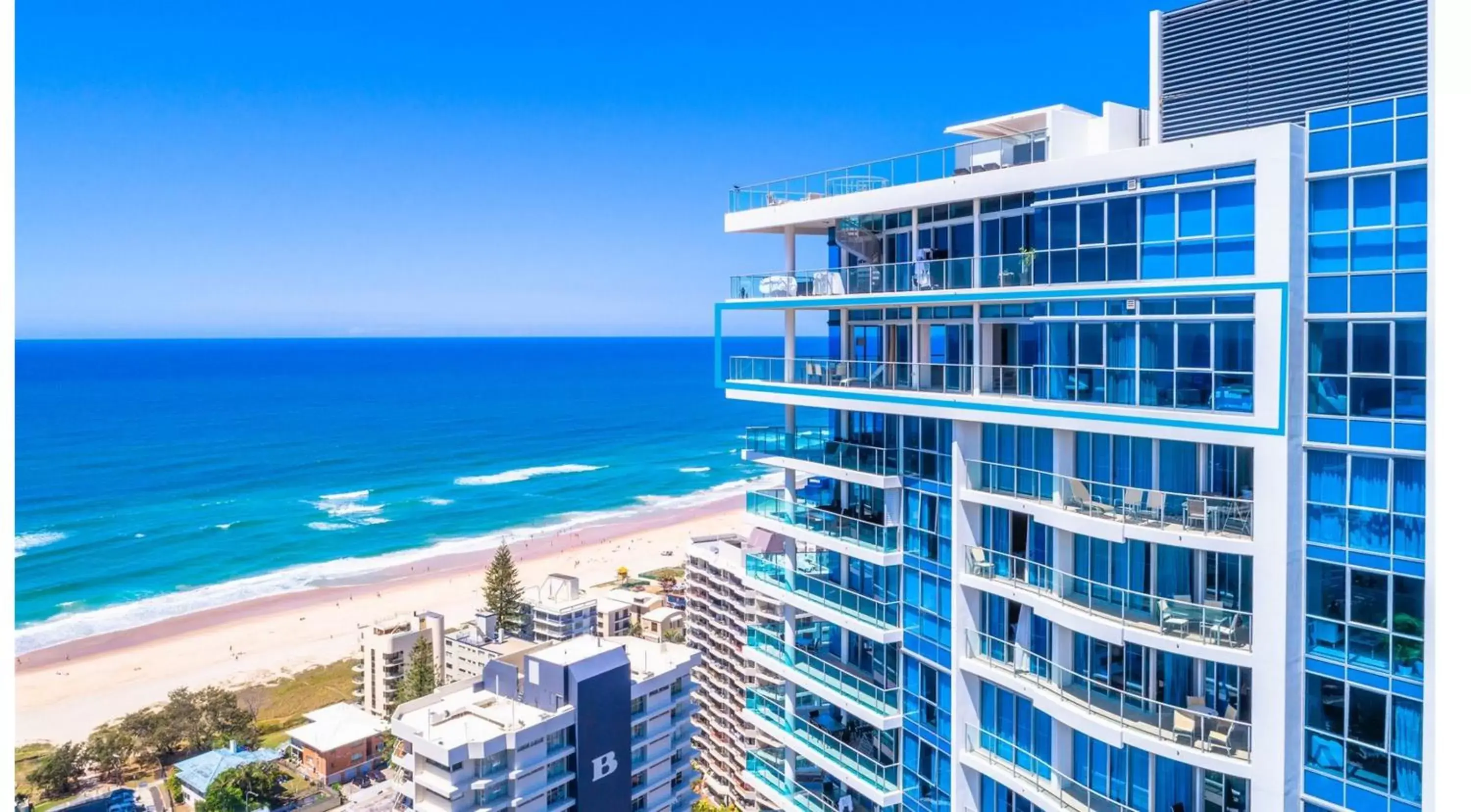 Sea view in Artique Surfers Paradise - Official