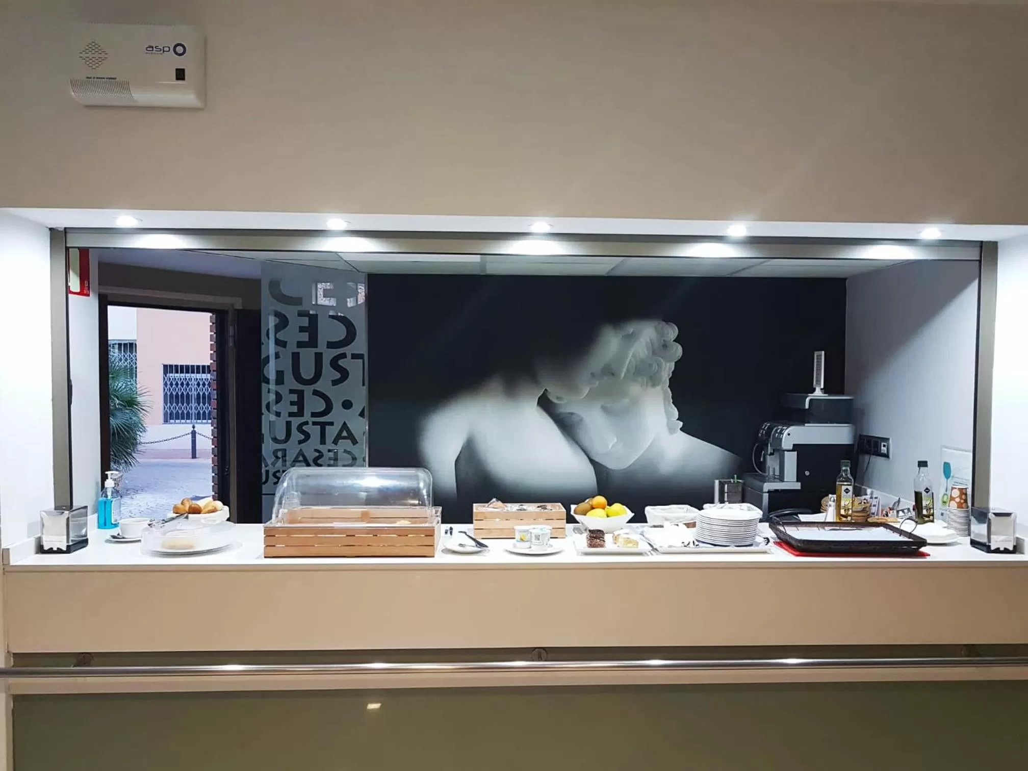 Breakfast in Cesaraugusta