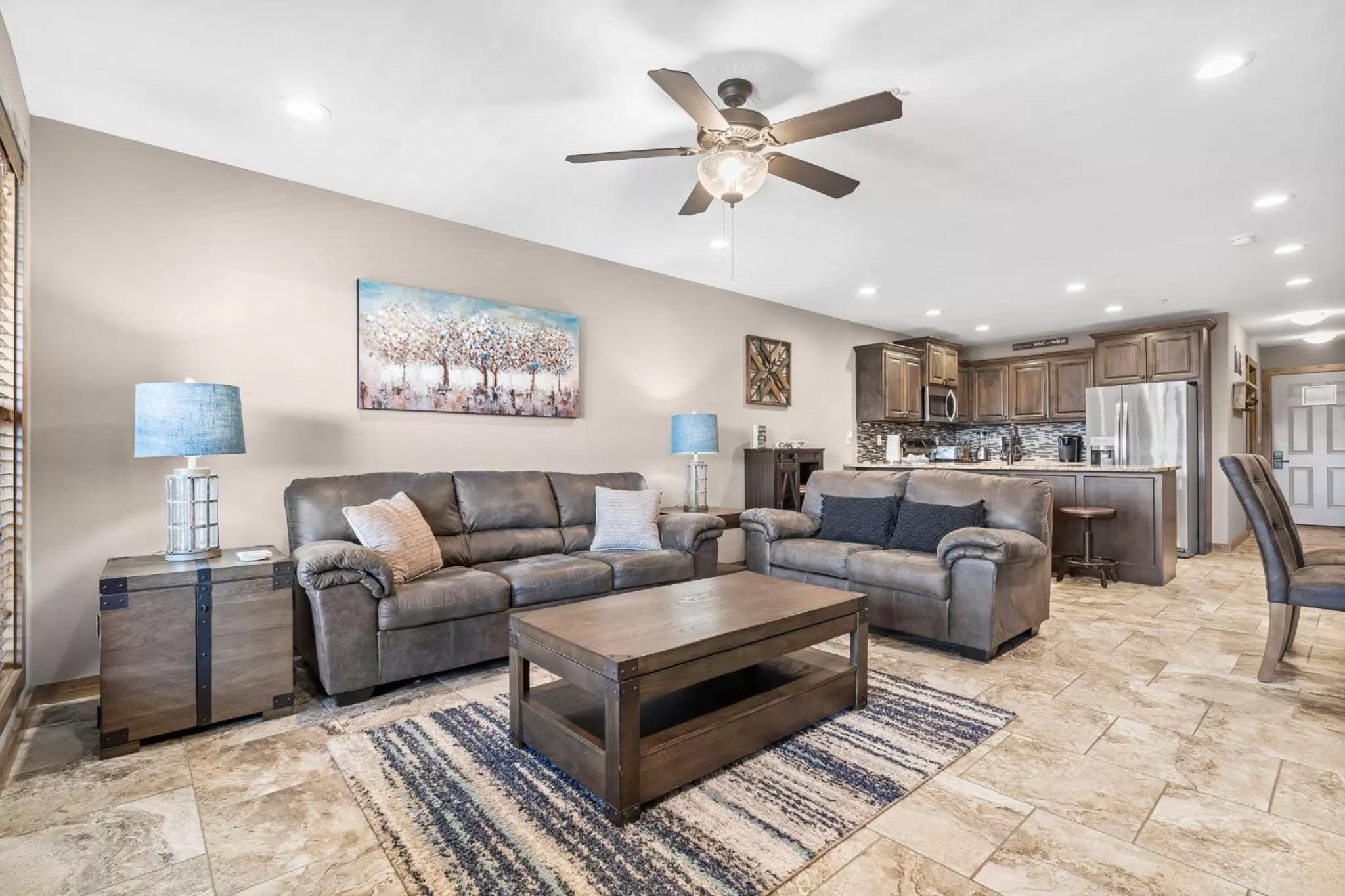 Living room in Table Rock Resorts at Indian Point