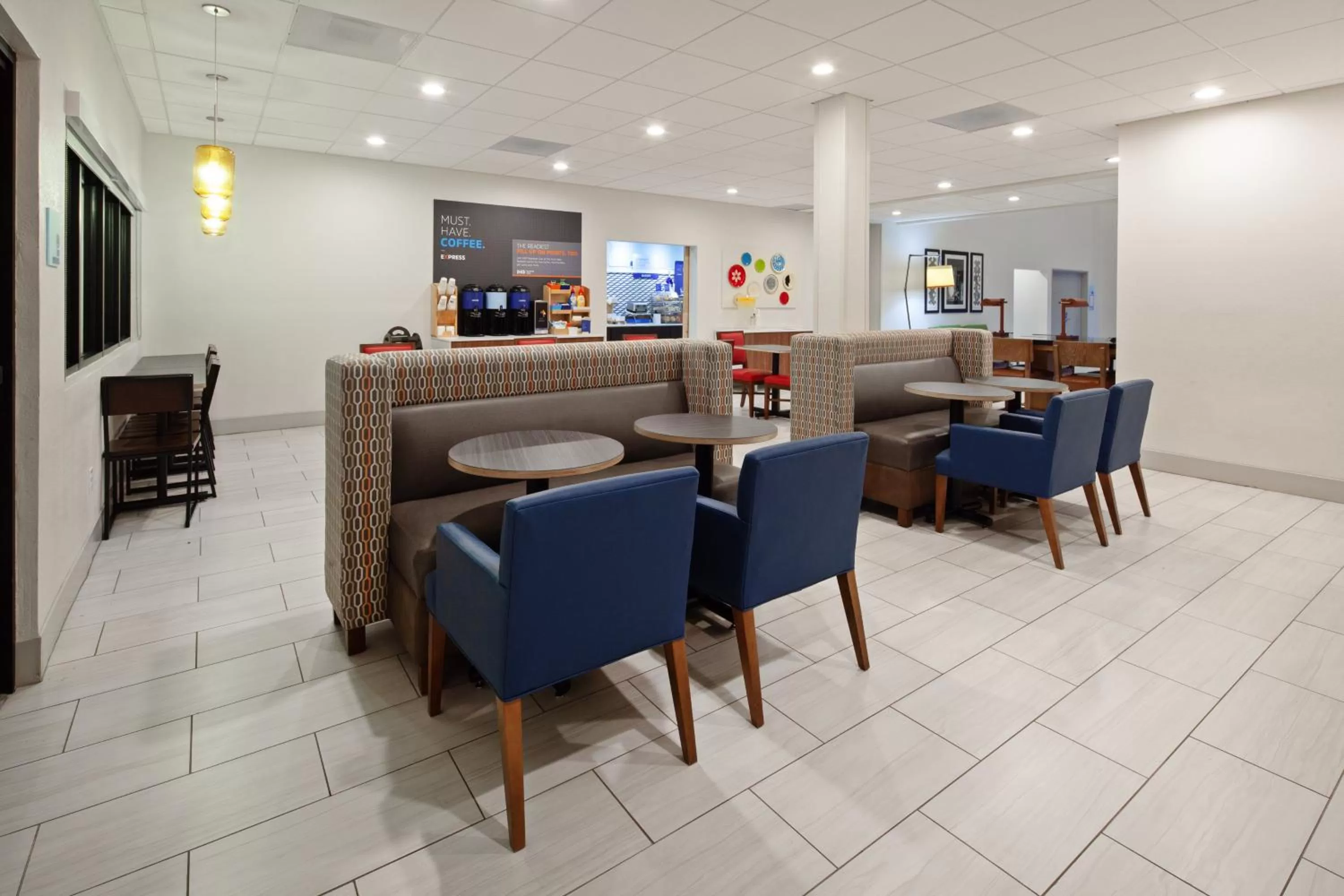 Breakfast in Holiday Inn Express & Suites Rancho Mirage - Palm Spgs Area by IHG