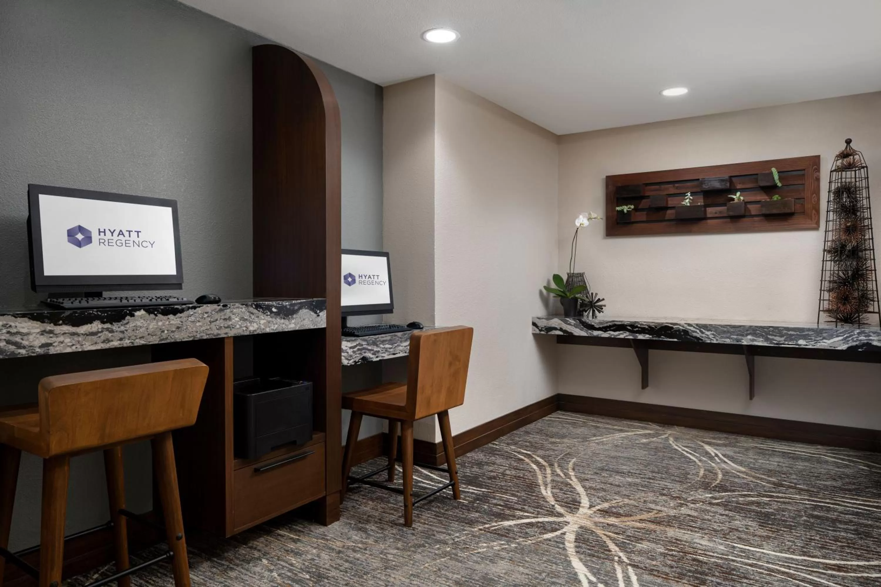 Business facilities in Hyatt Regency Westlake