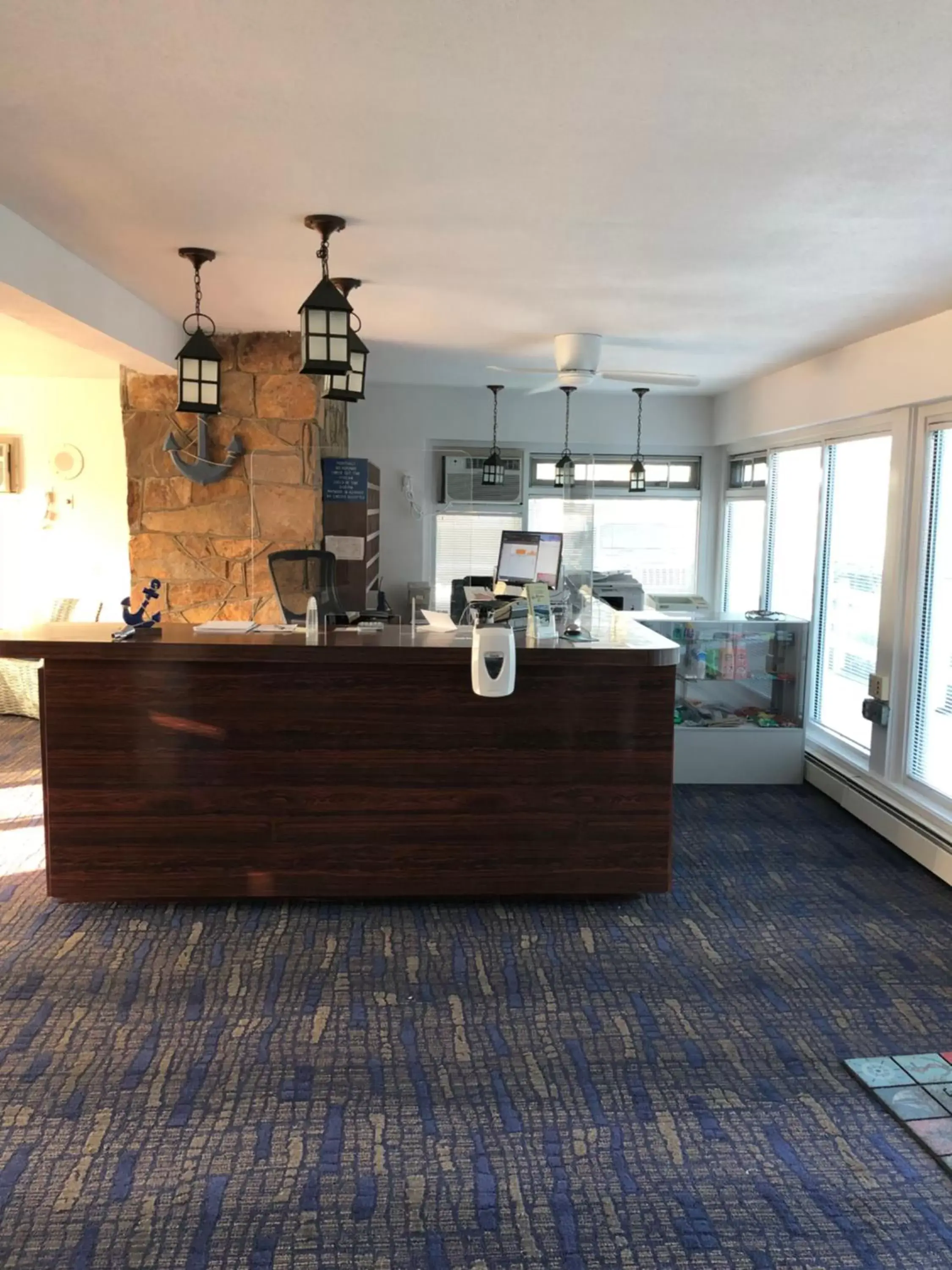 Lobby or reception in Yankee Clipper Resort Motel