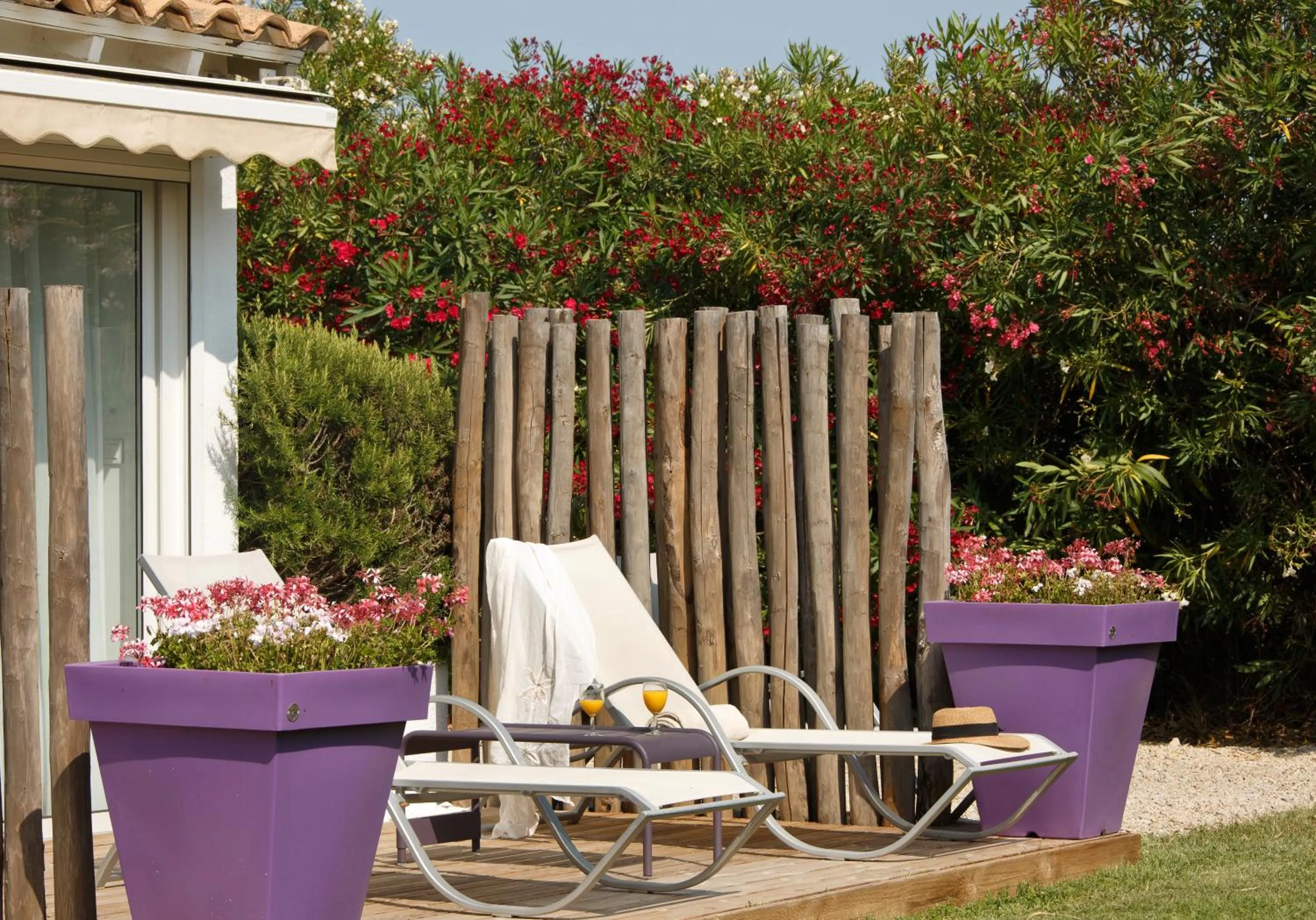 sunbed in Le Mas de Cocagne