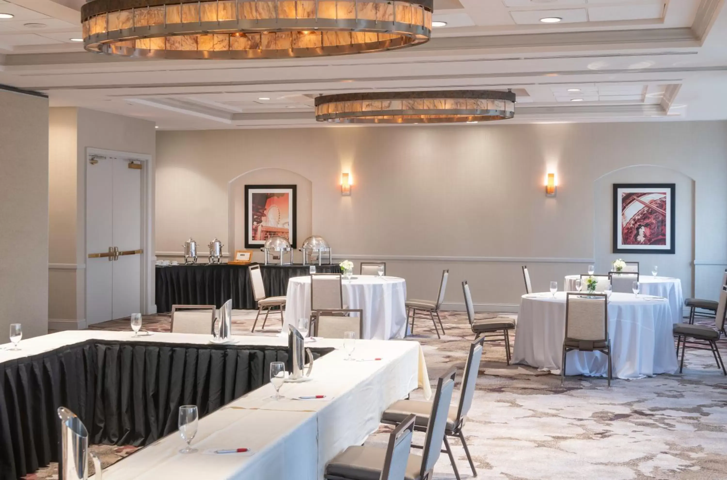 Meeting/conference room, Restaurant/Places to Eat in Chicago Marriott Suites Deerfield