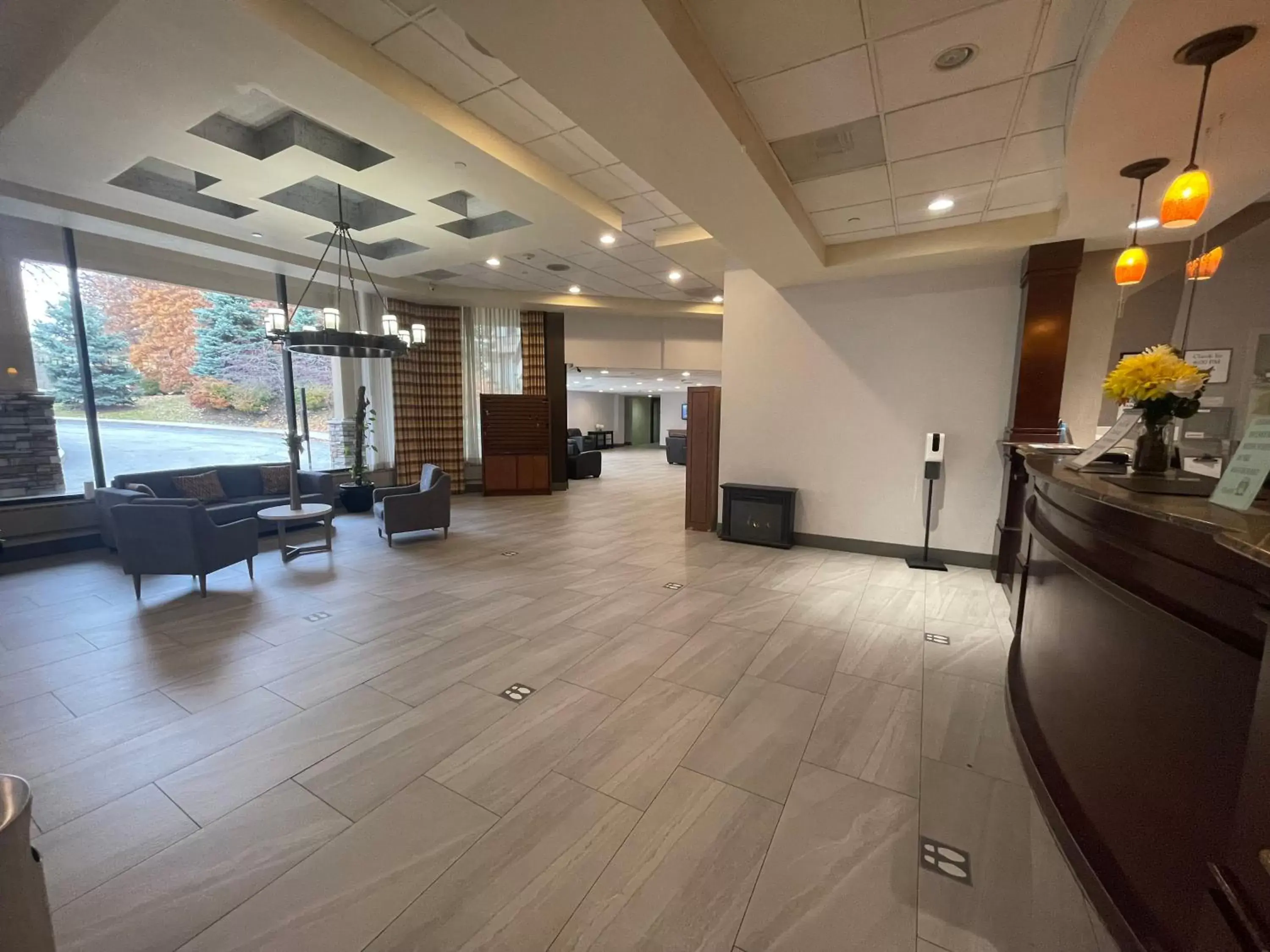 Lobby or reception, Lobby/Reception in Ramada by Wyndham Cleveland Independence