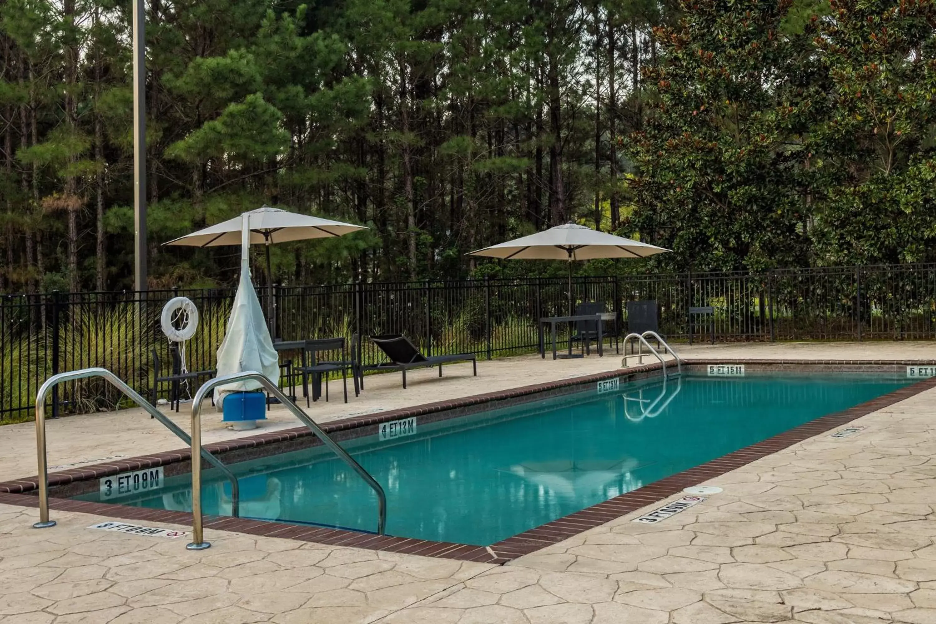 Swimming Pool in Candlewood Suites - Bluffton-Hilton Head, an IHG Hotel