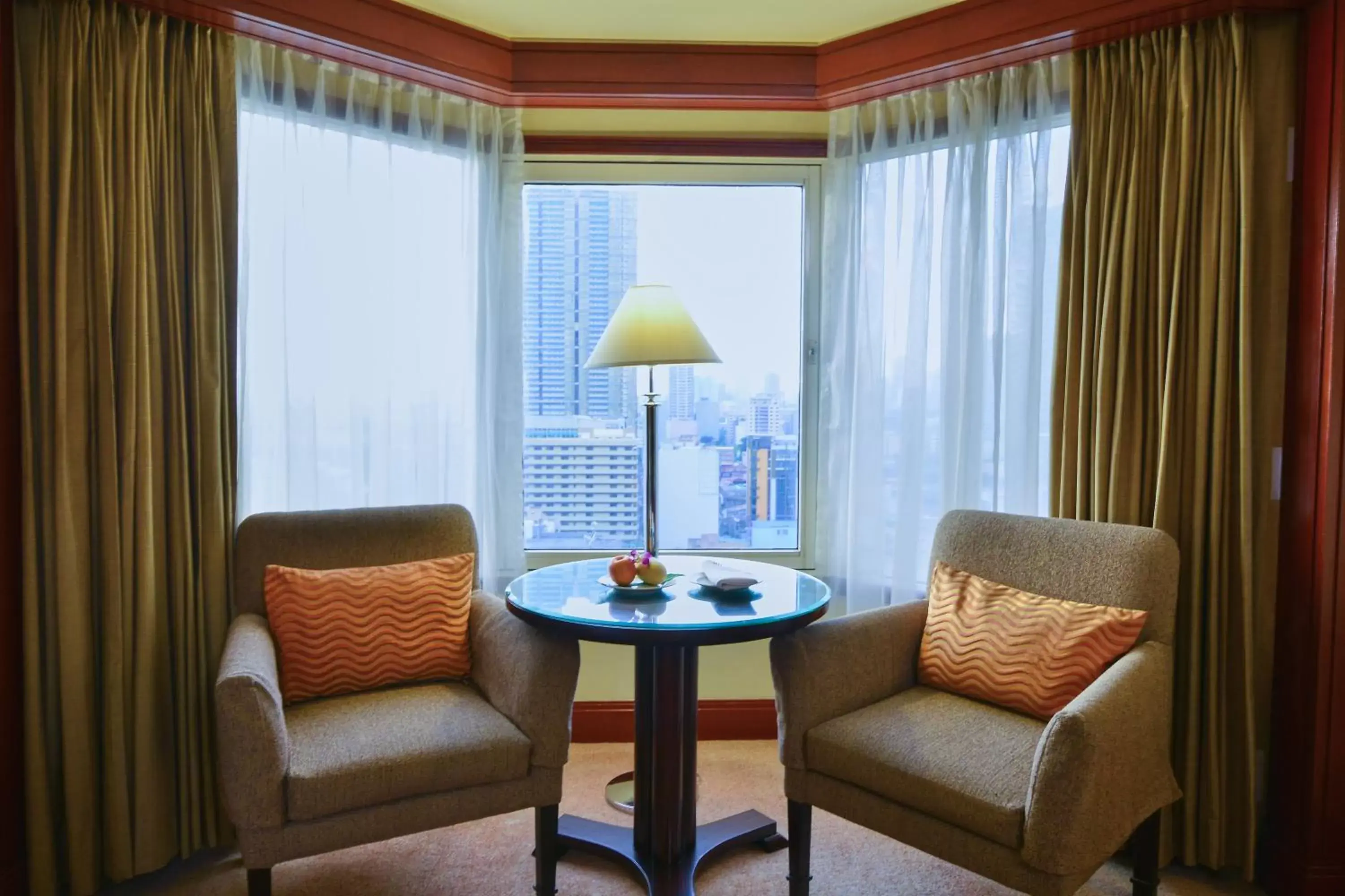 Bedroom, Seating Area in Diamond Hotel
