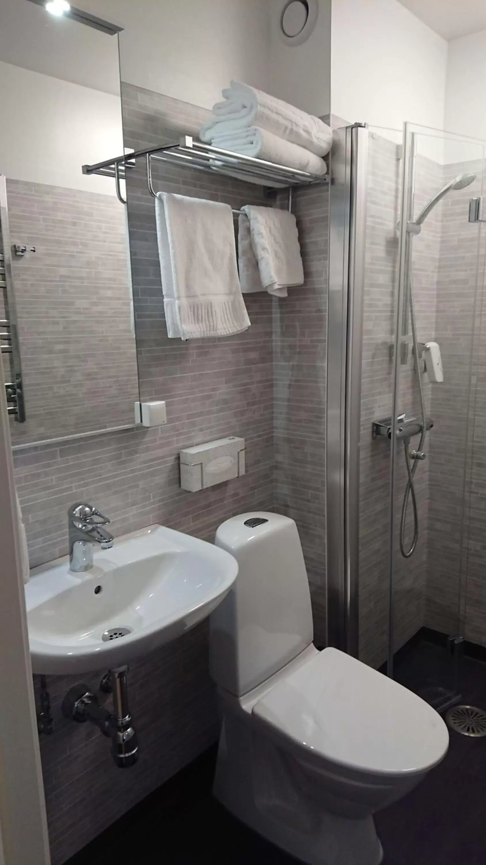 Bathroom in Sure Hotel by Best Western Centralhotellet