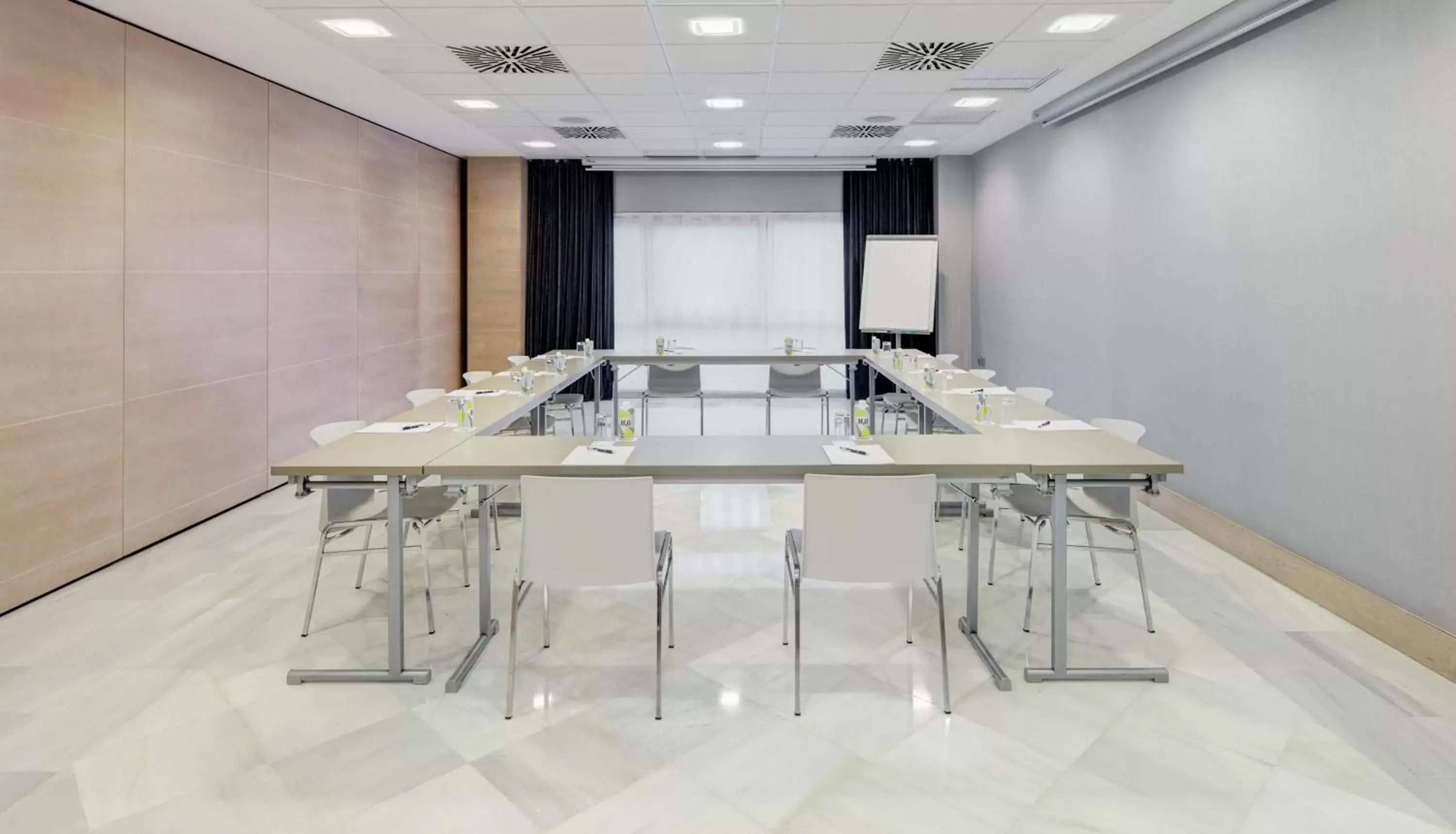 Meeting/conference room in Sercotel Amistad Murcia