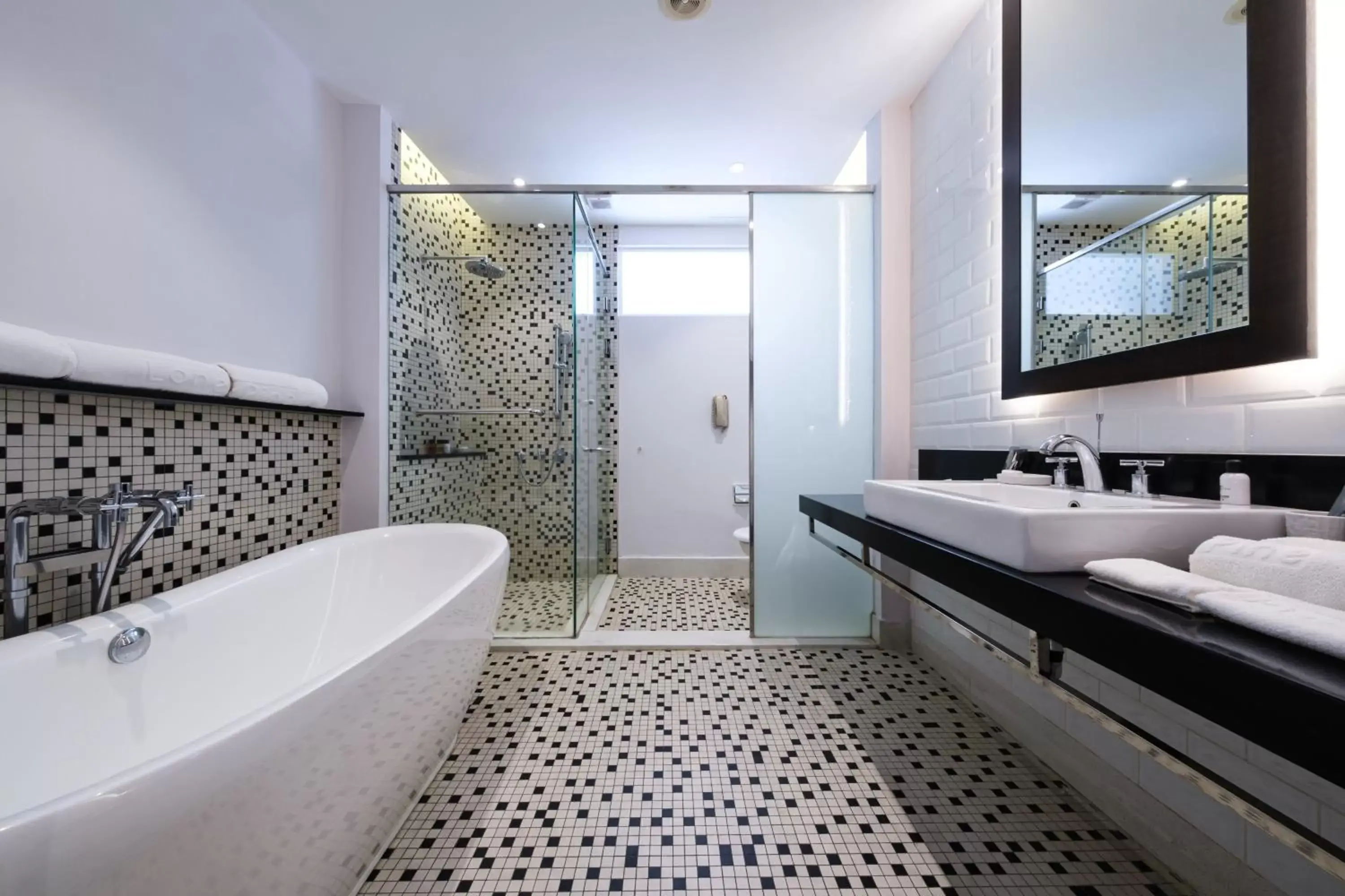 Bathroom in Lone Pine, Penang, a Tribute Portfolio Resort