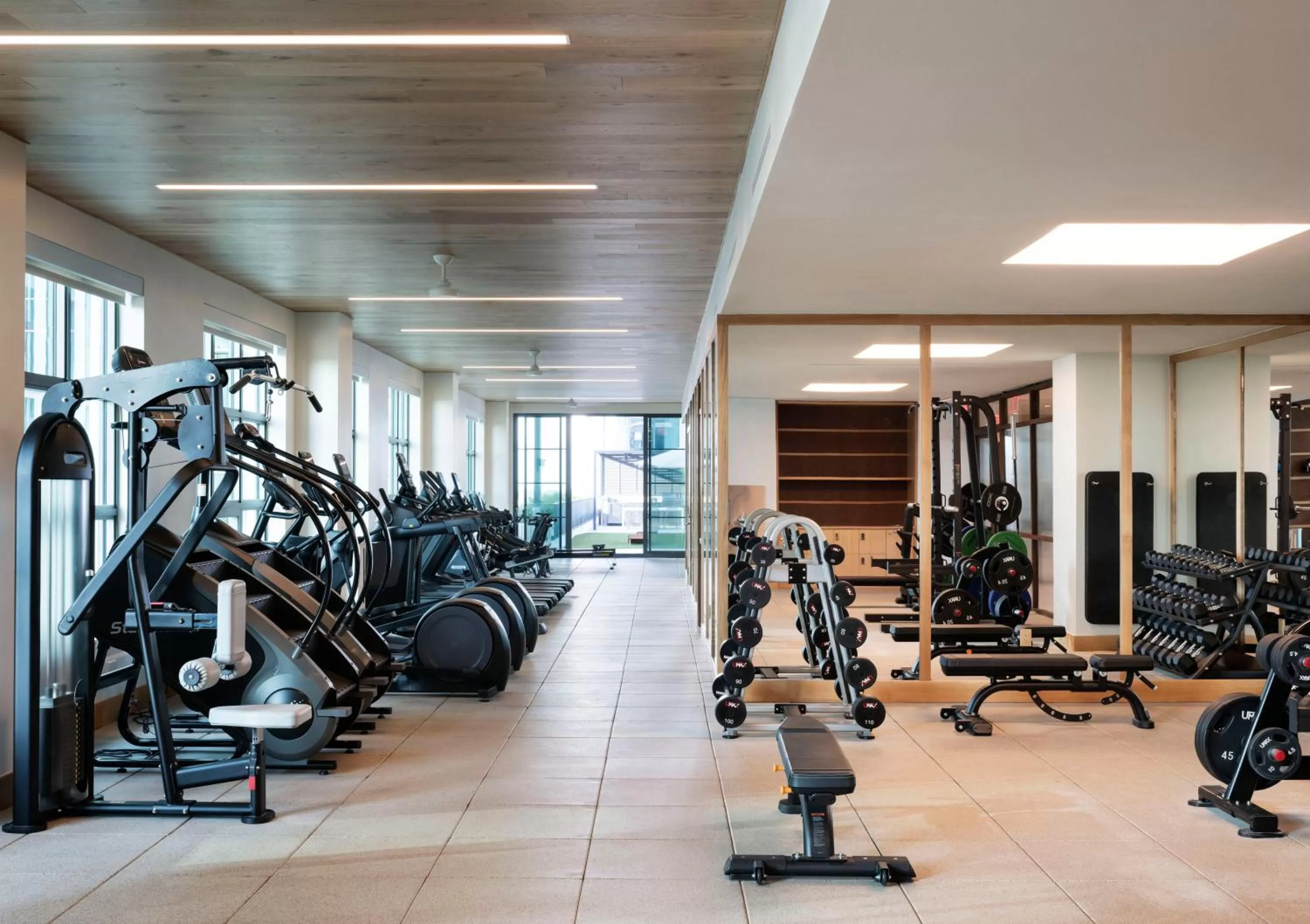 Fitness centre/facilities in ROOST Tampa