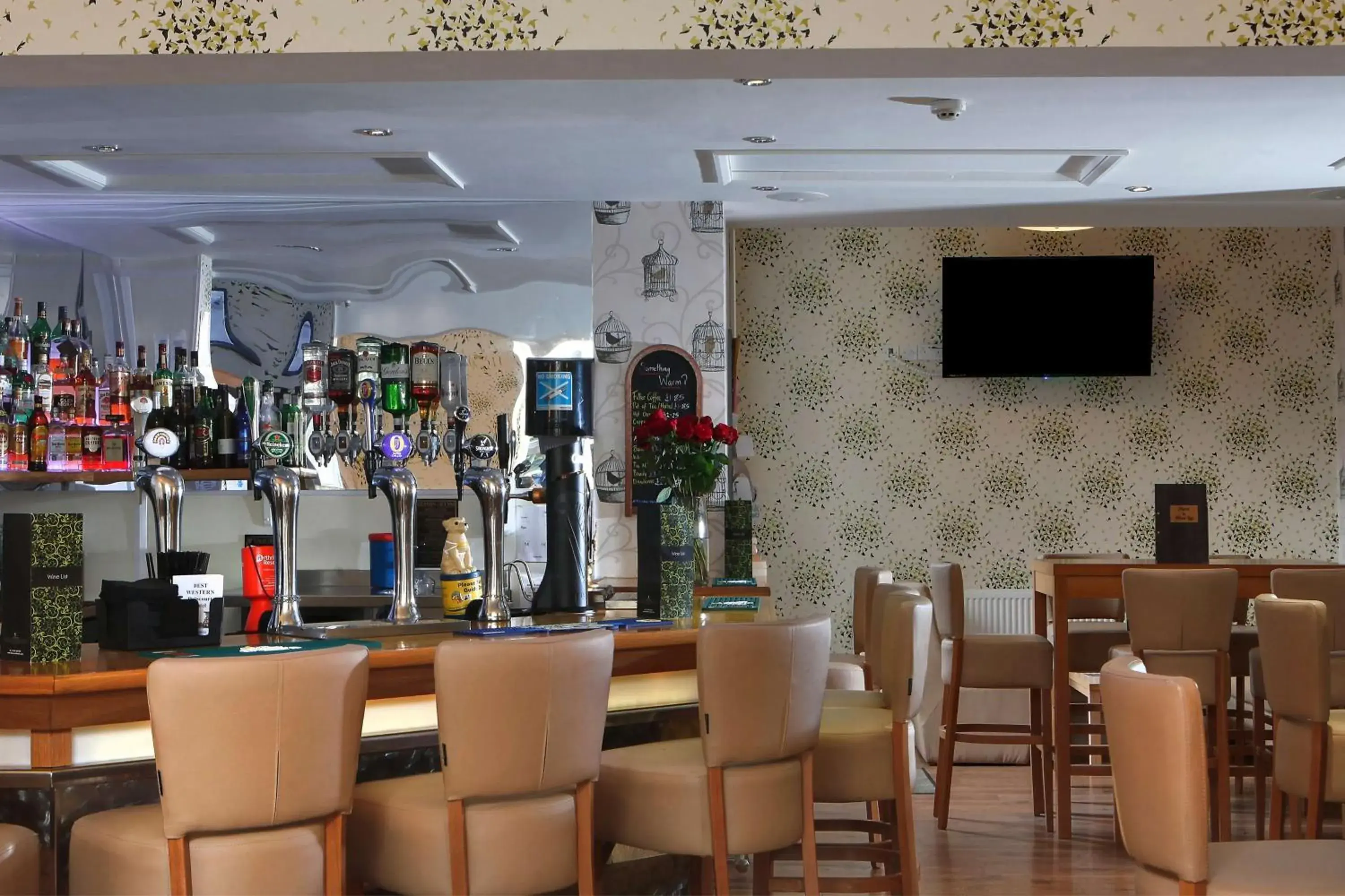 Lounge or bar in Deincourt Hotel Lounge or bar in Deincourt Hotel