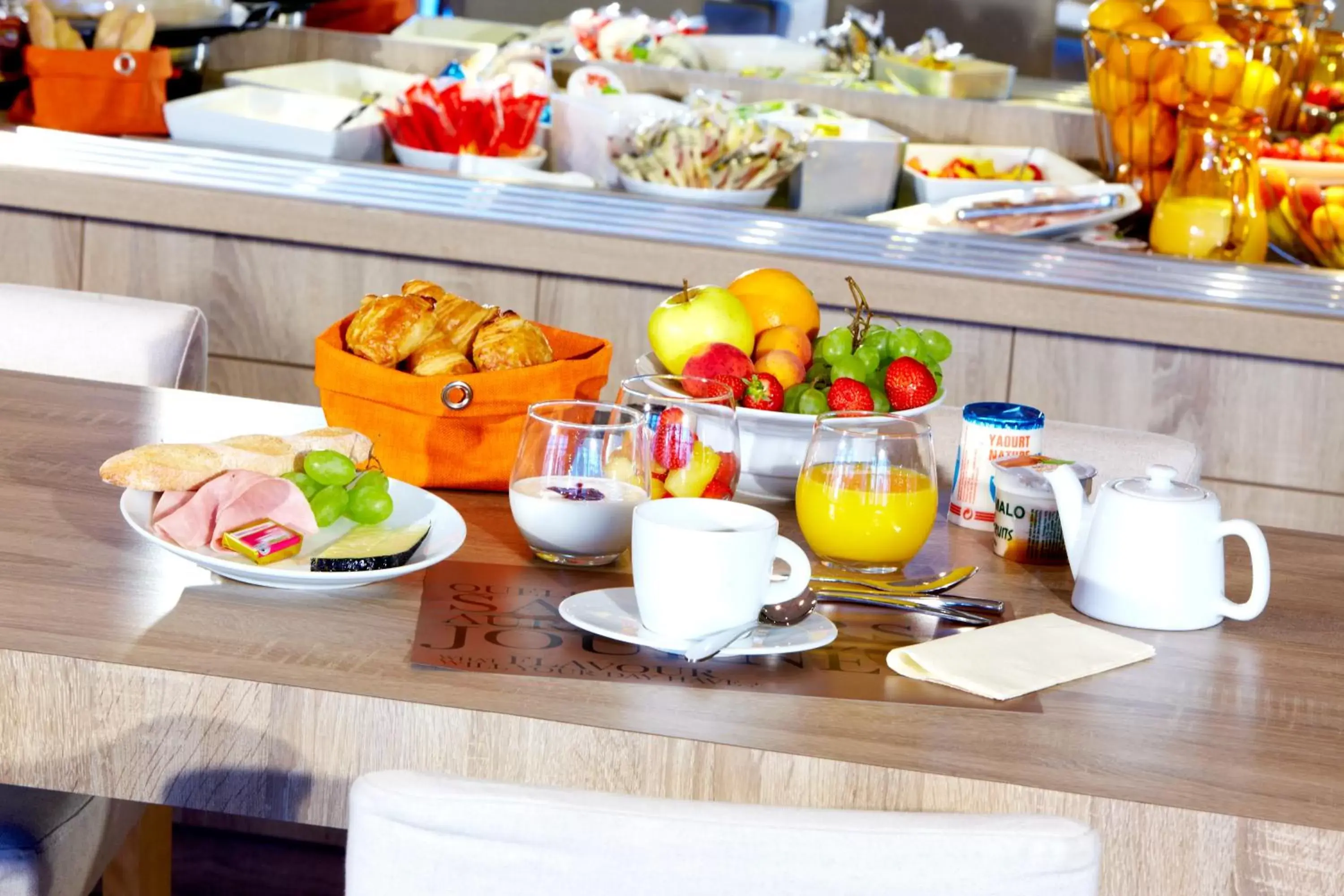 Food, Breakfast in Kyriad Prestige Vannes Centre-Palais des Arts