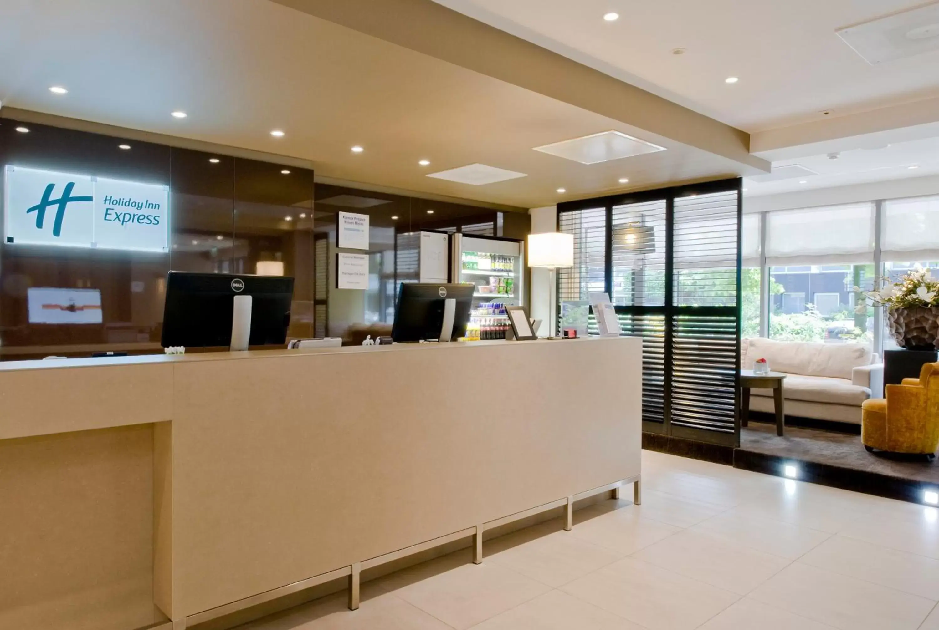Property building, Lobby/Reception in Holiday Inn Express Amsterdam - South, an IHG Hotel