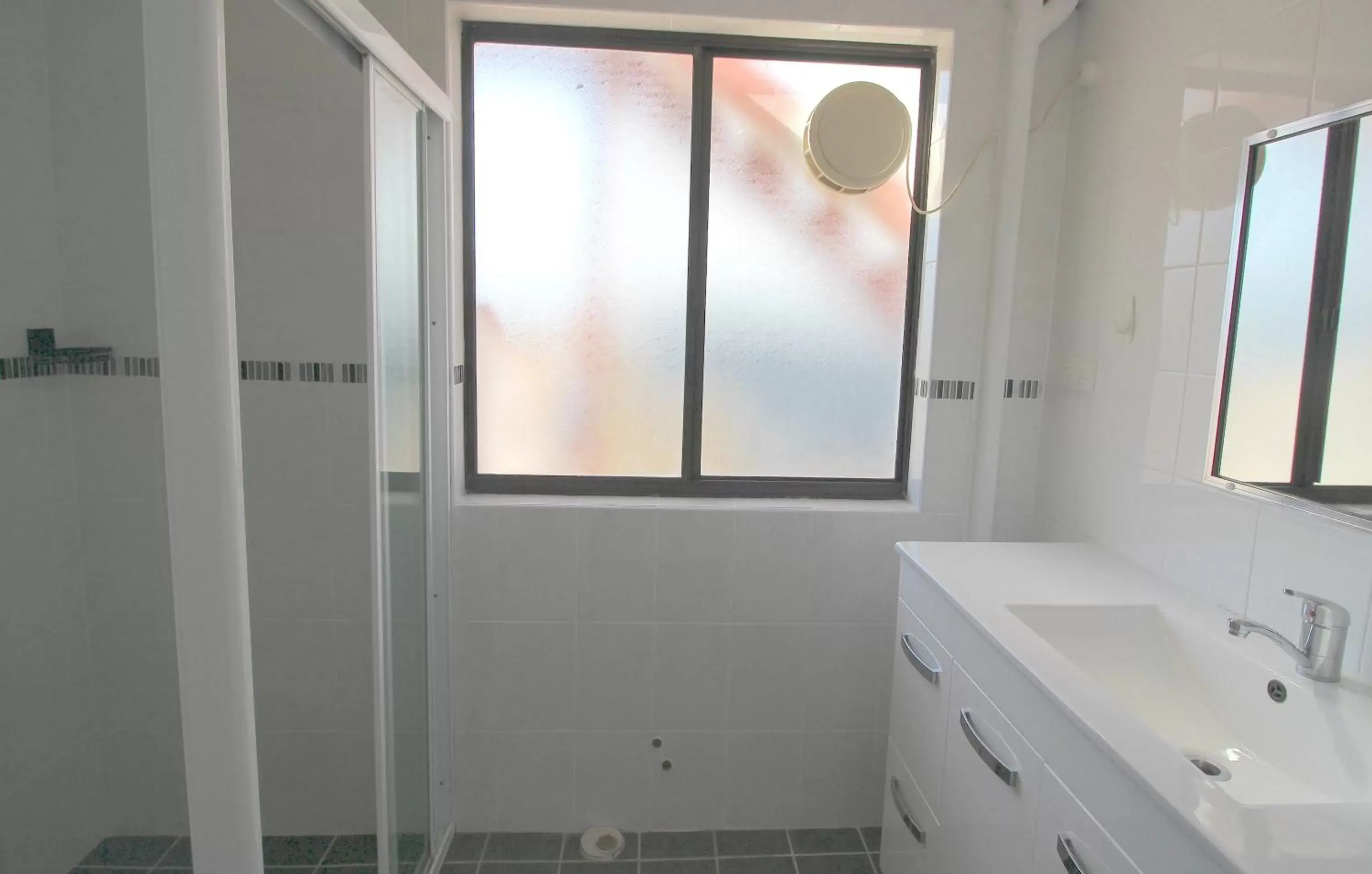 Bathroom in Batemans Bay Lodge