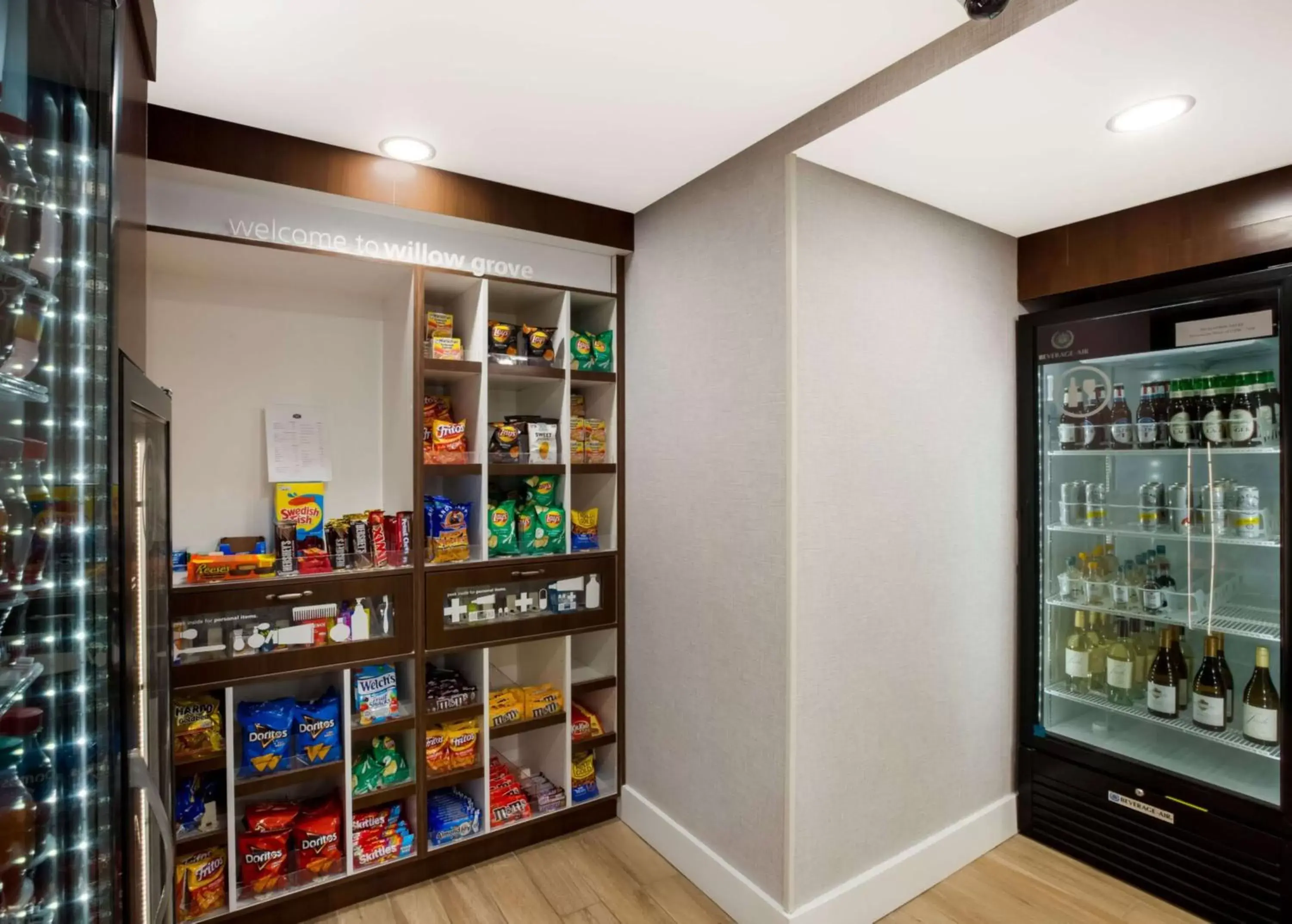 Restaurant/places to eat in Hampton Inn Philadelphia/Willow Grove Restaurant/places to eat in Hampton Inn Philadelphia/Willow Grove