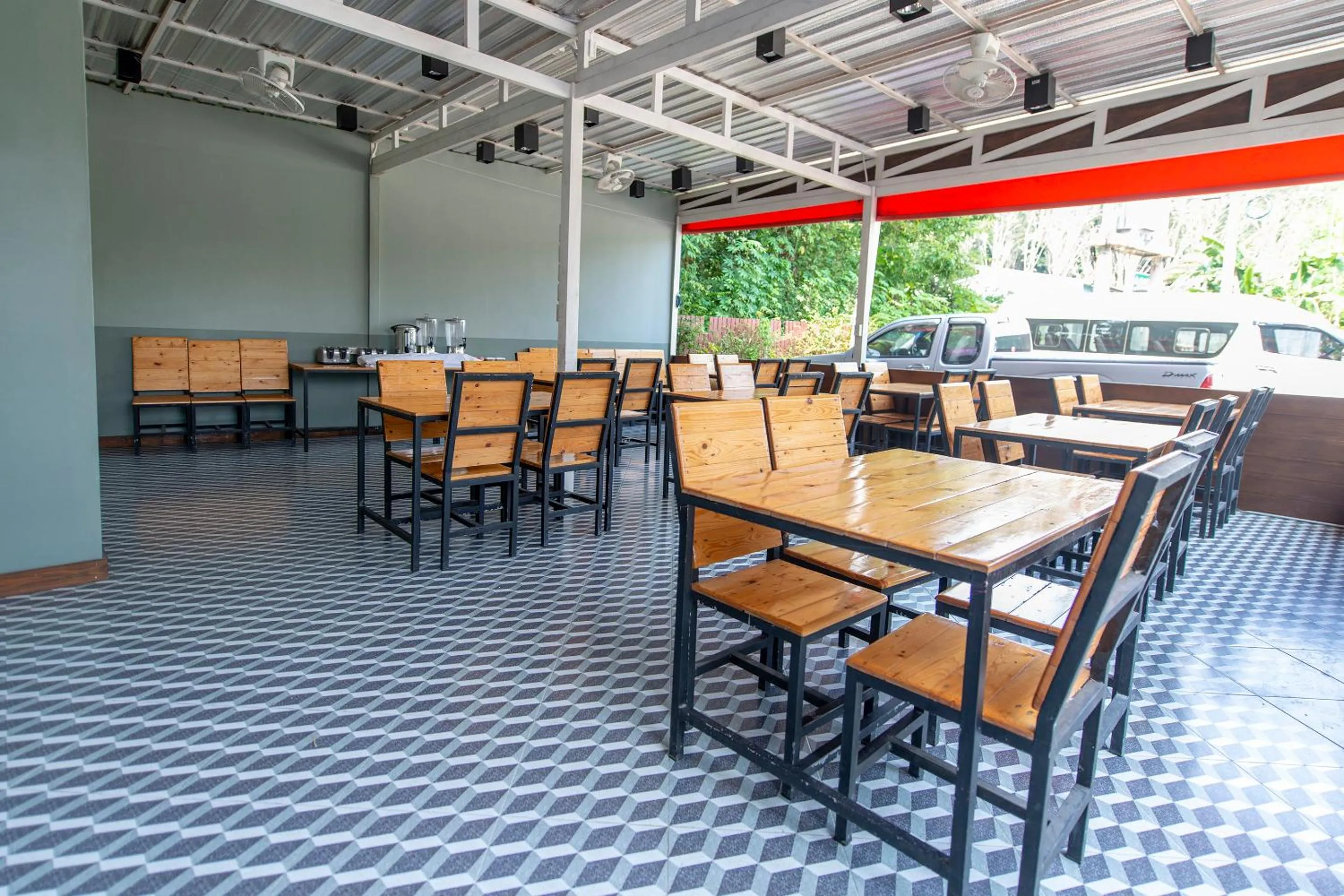 Restaurant/places to eat in Naiyang Place - Phuket Airport