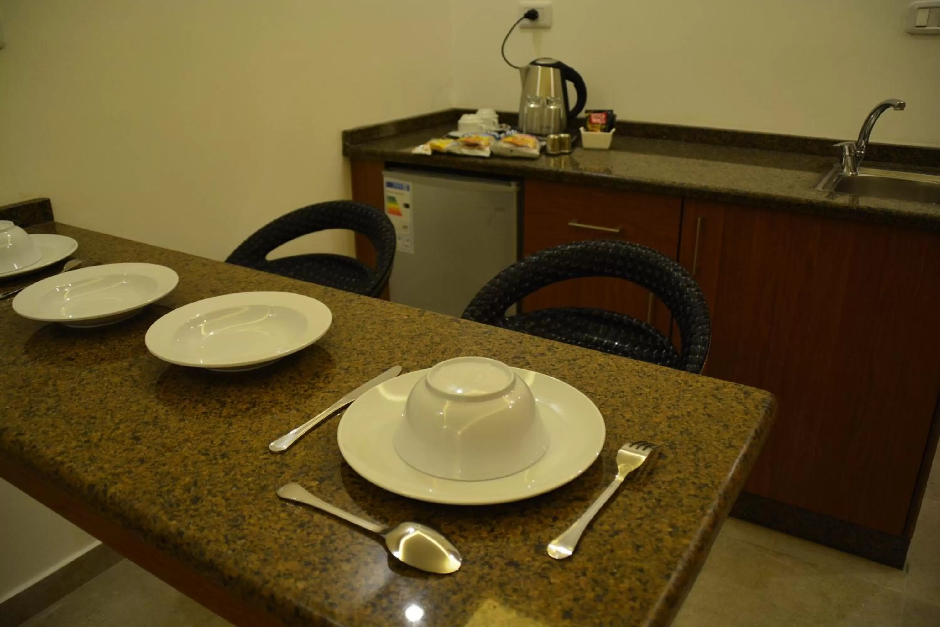 Kitchen or kitchenette in سما عمان للشقق الفندقية Sama Amman Hotel Apartments