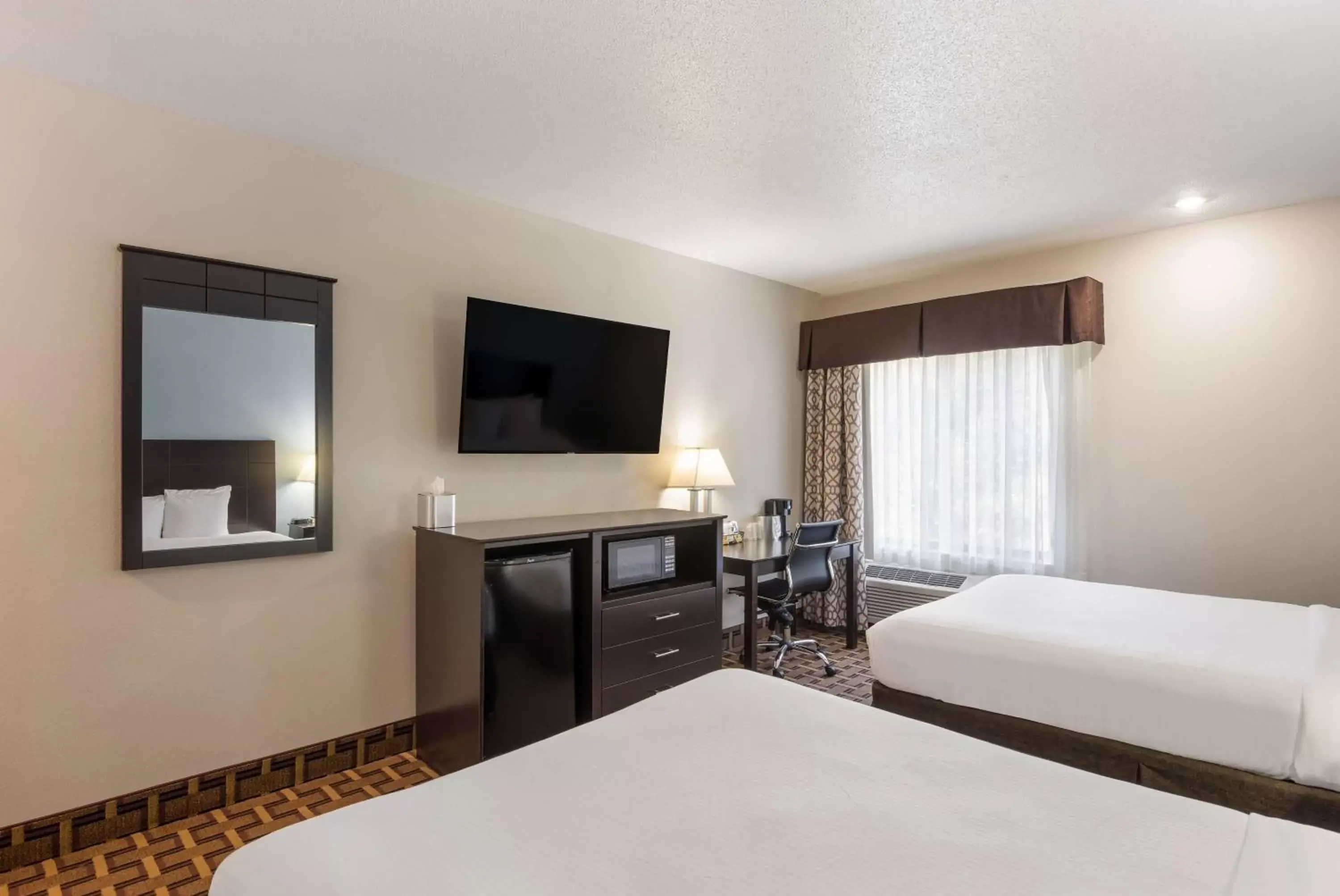 Bedroom, Bed in SureStay Plus Hotel by Best Western Coralville Iowa City