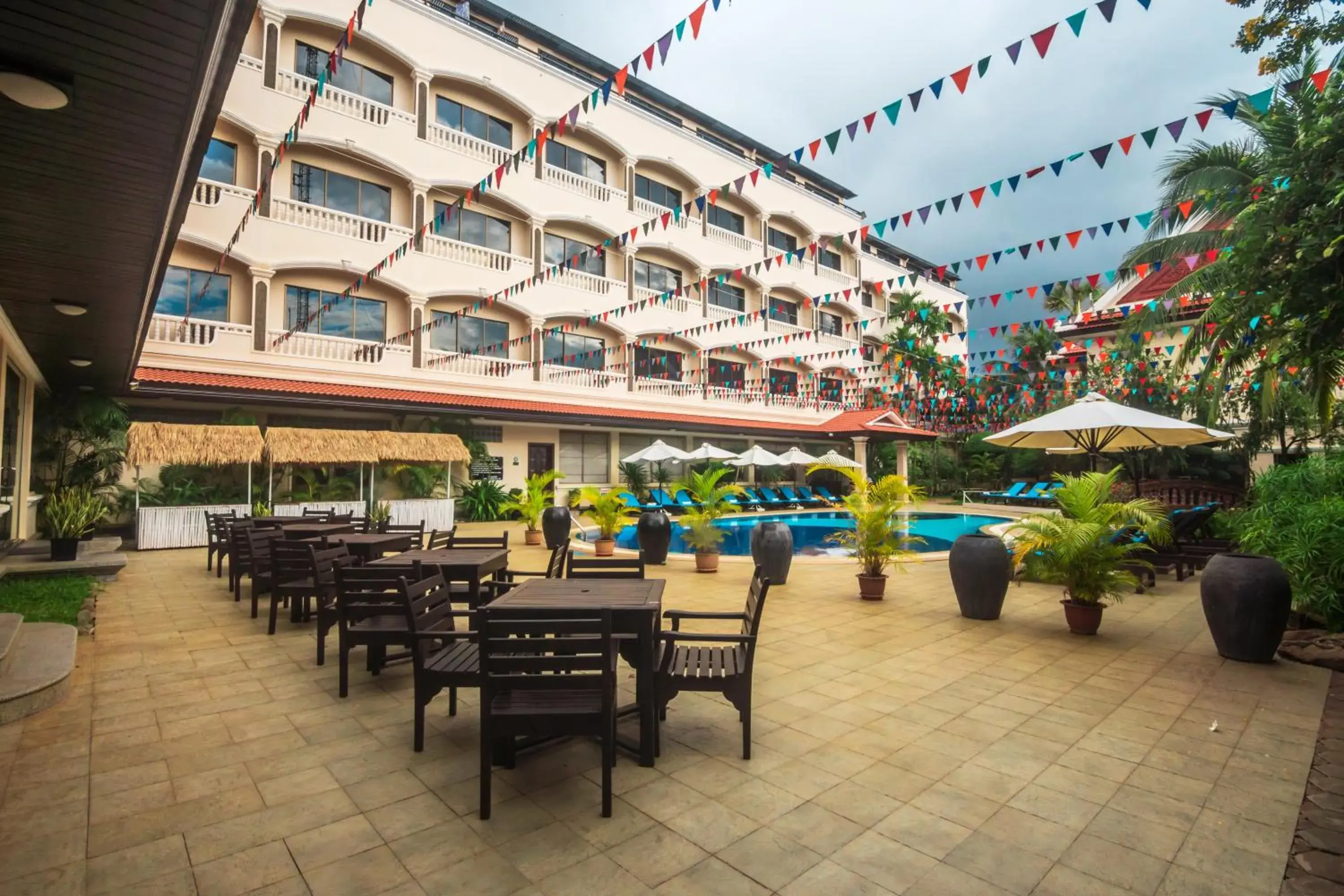 Pool view, Restaurant/Places to Eat in Khemara Angkor Hotel & Spa