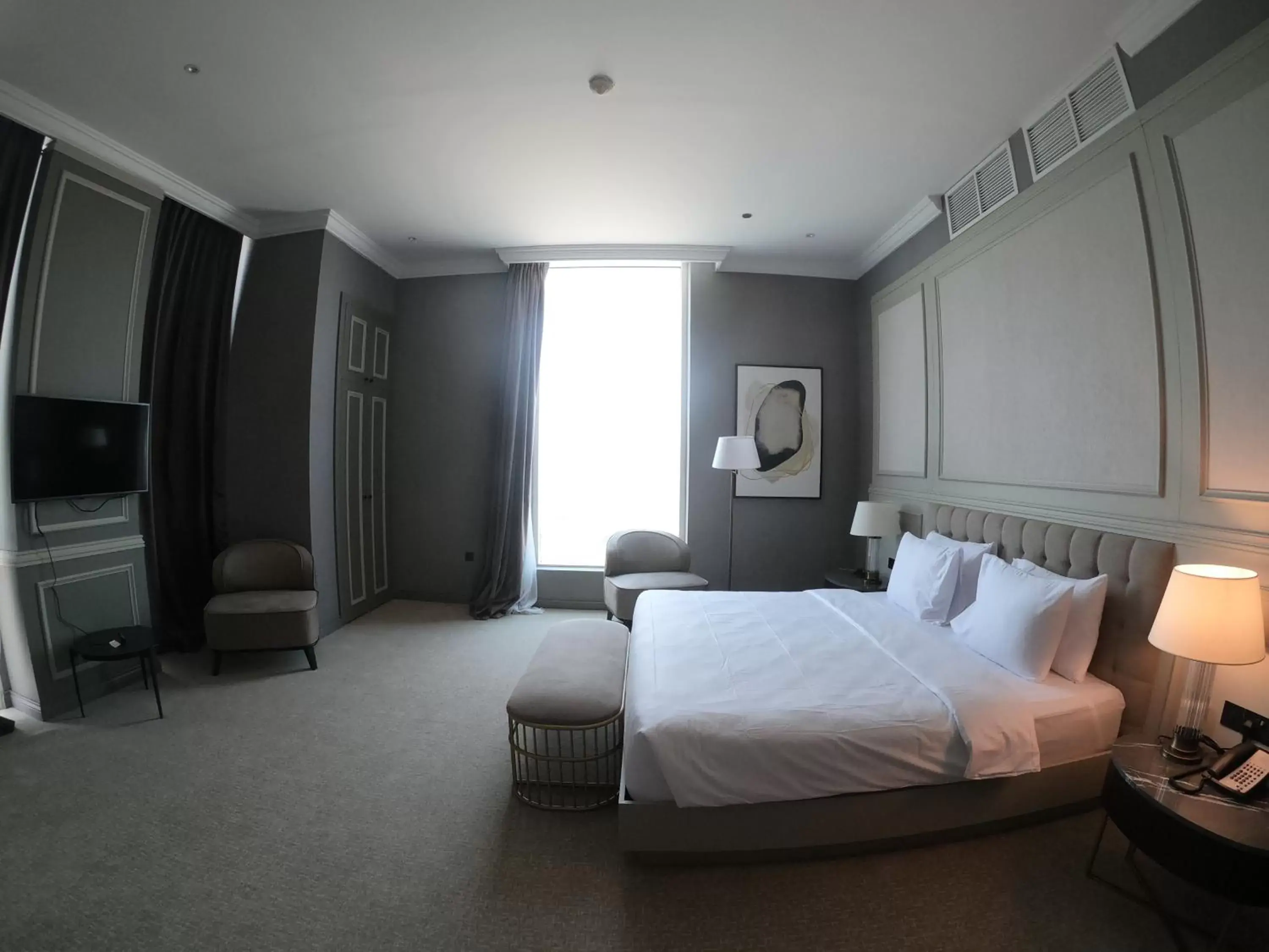 Bedroom, Bed in Horizon Manor Hotel