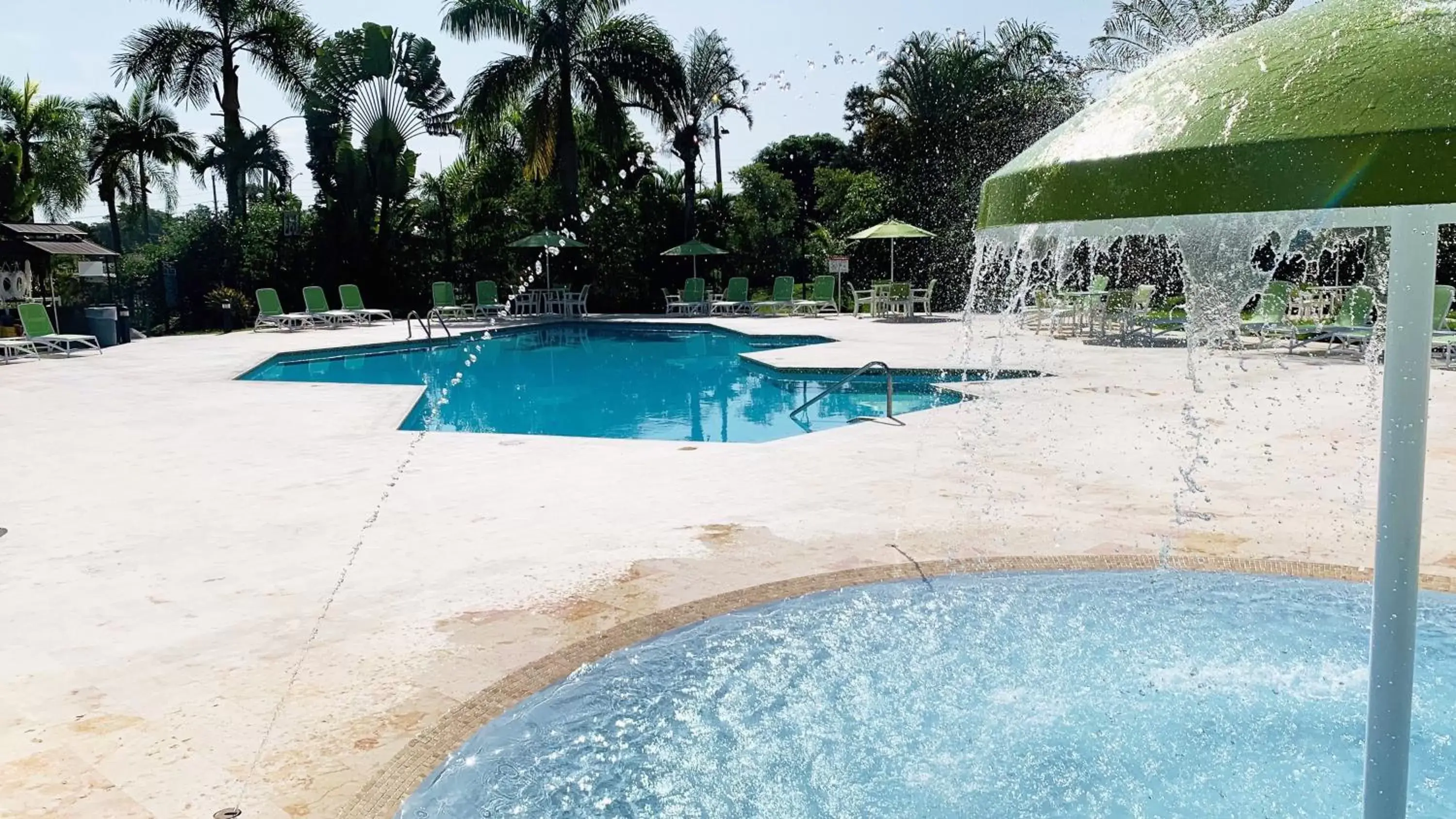 Swimming Pool in Holiday Inn Mayaguez & Tropical Casino, an IHG Hotel