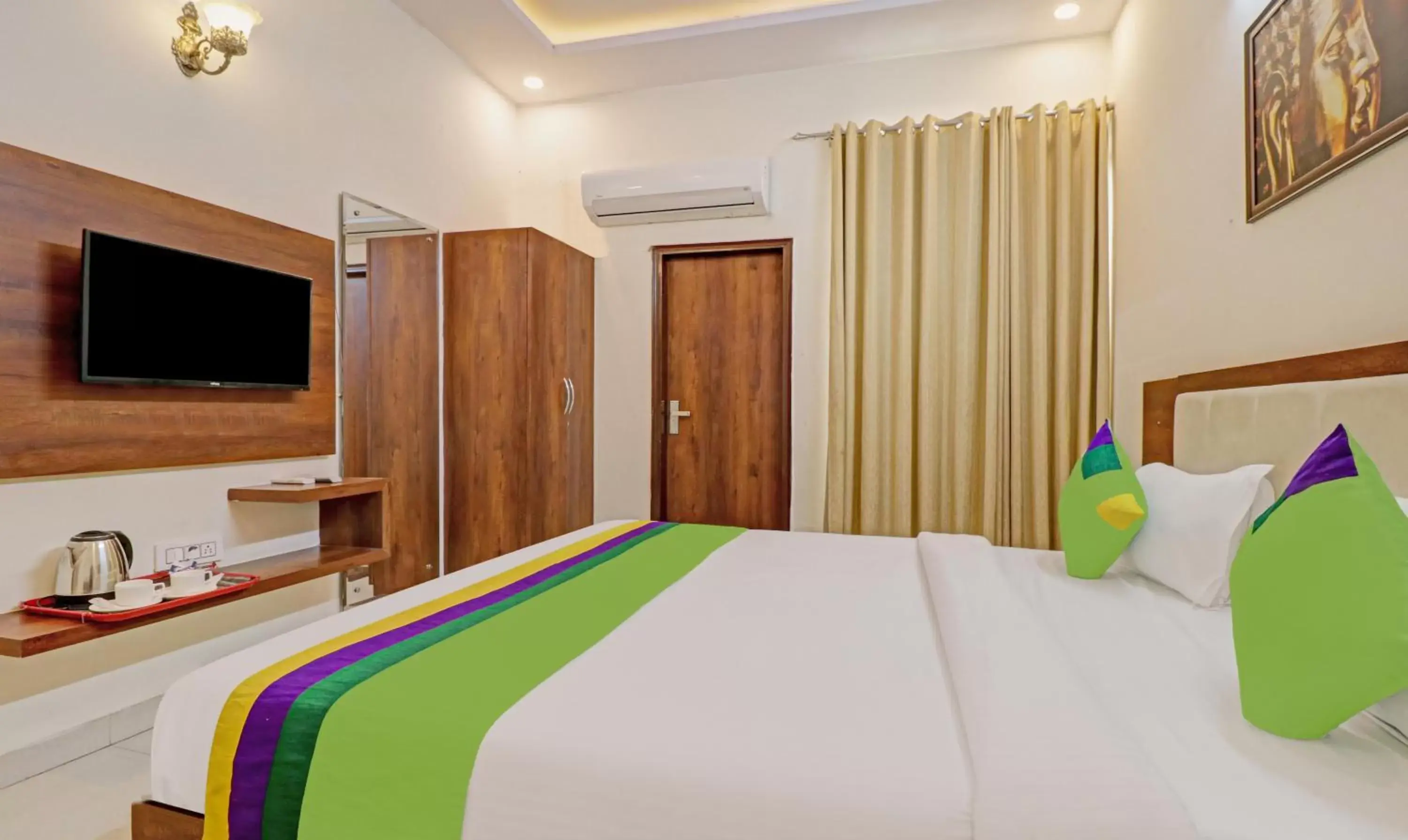 Bedroom, Bed in Treebo Magnum Chandigarh Bedroom, Bed in Treebo Magnum Chandigarh