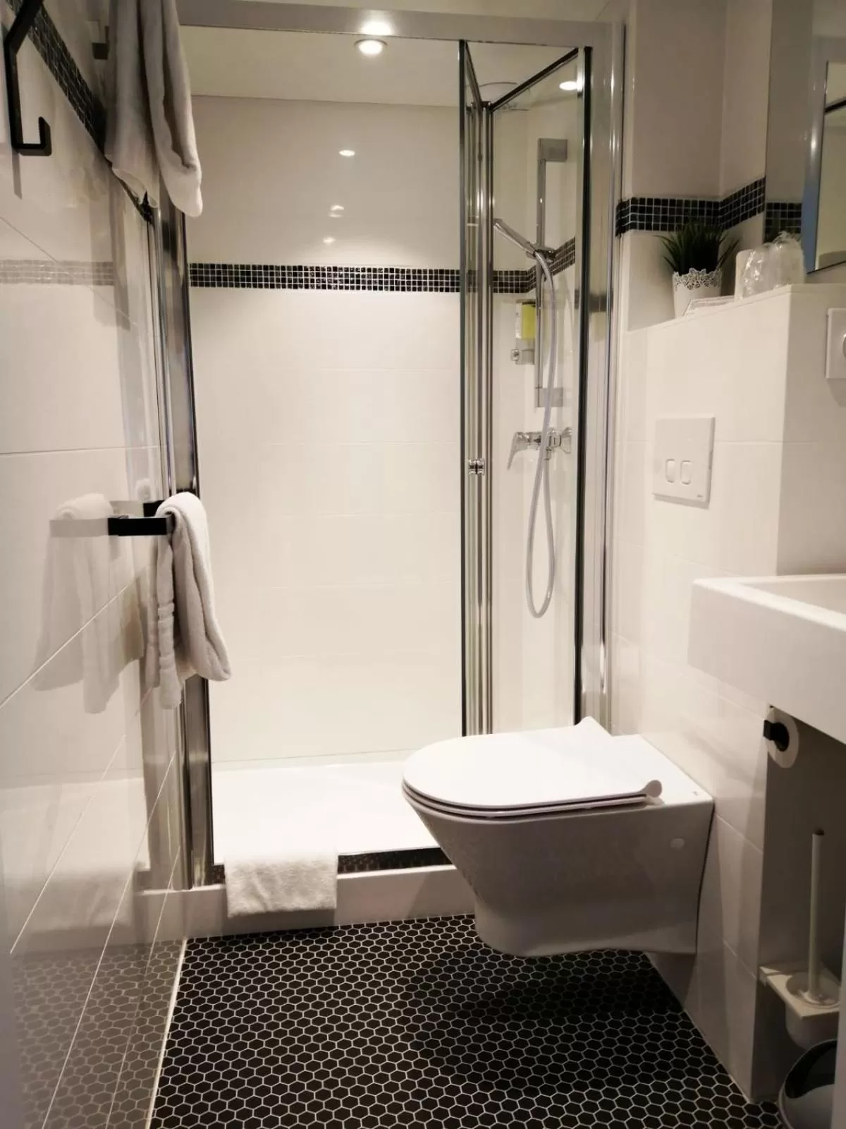 Bathroom in Hotel Les Montagnards