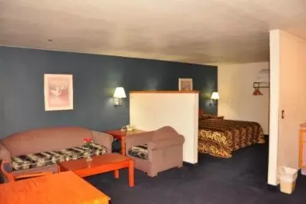 King Suite with Sofa Bed in Luxury Inn