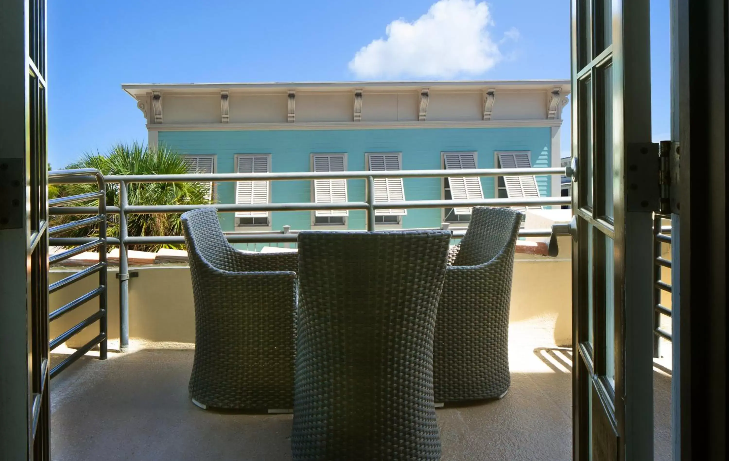 Balcony/Terrace in Crowne Plaza Key West-La Concha