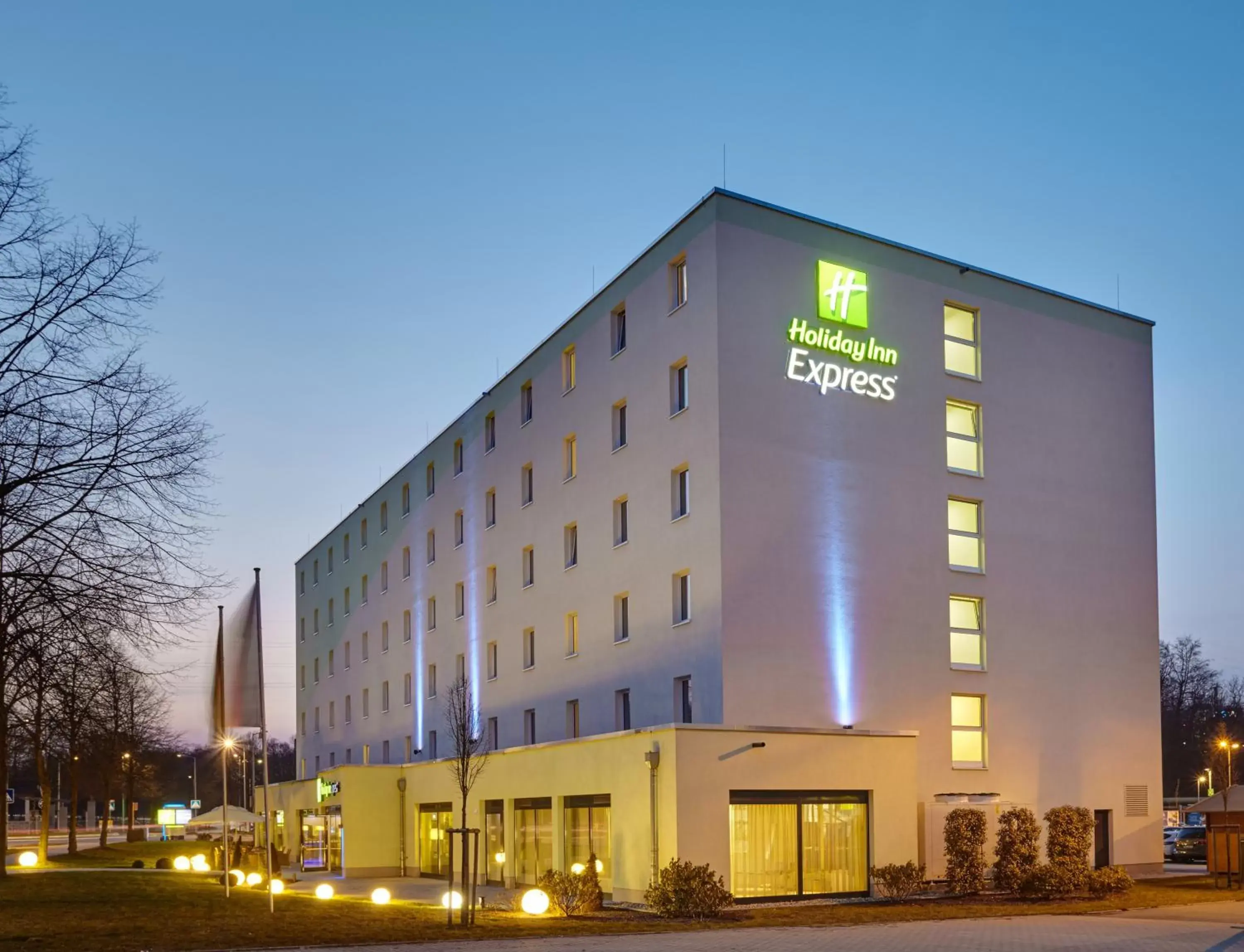 Property building in Holiday Inn Express Neunkirchen, an IHG Hotel