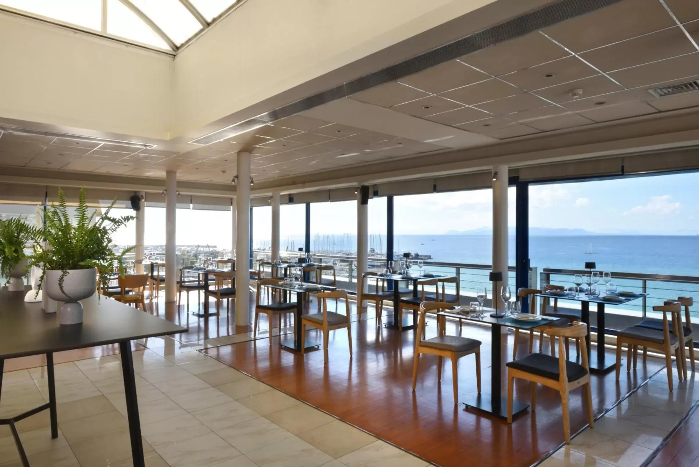 Restaurant/places to eat in Poseidon Athens Hotel Restaurant/places to eat in Poseidon Athens Hotel