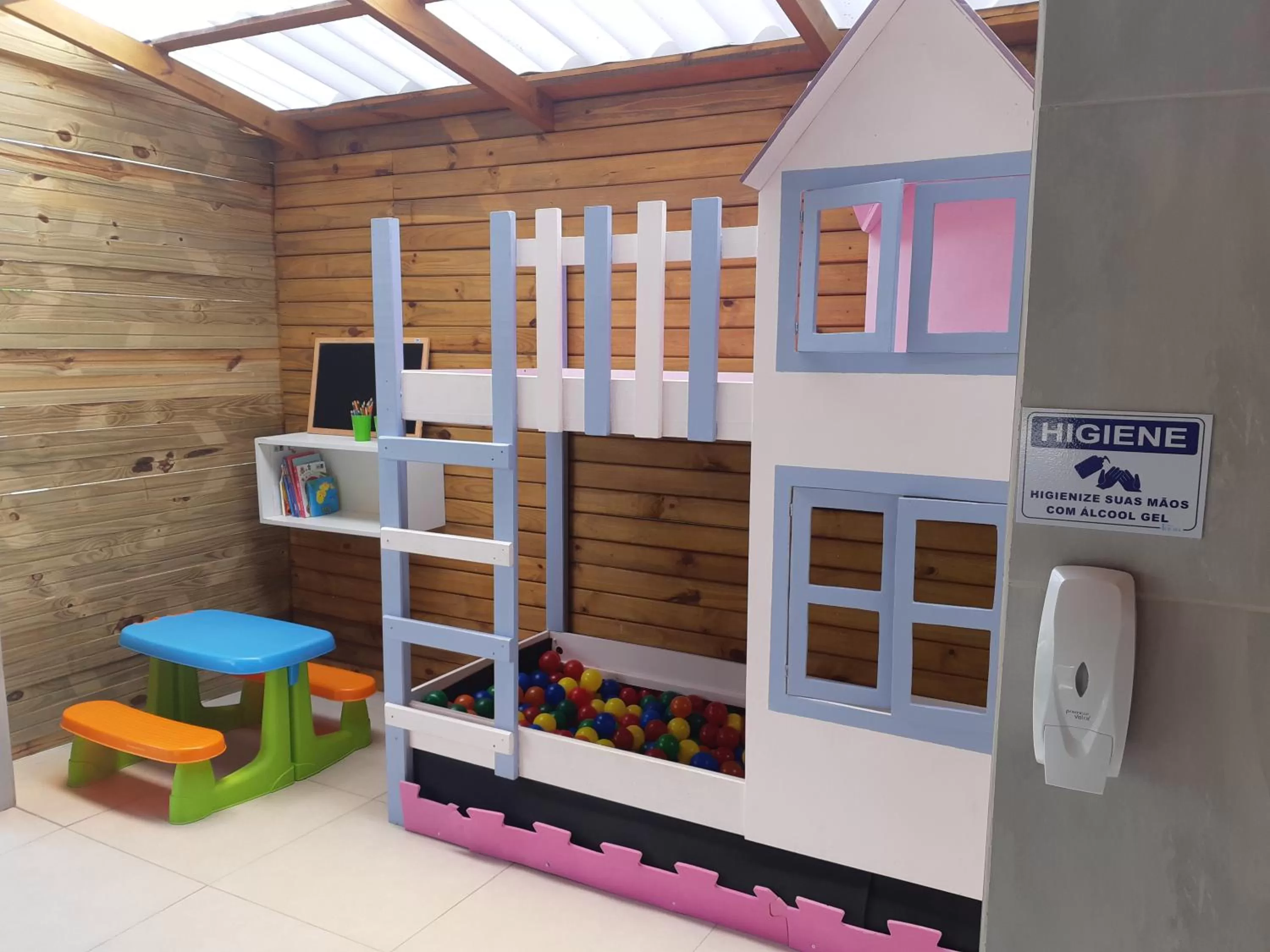 Children play ground in Residencial Massiambu