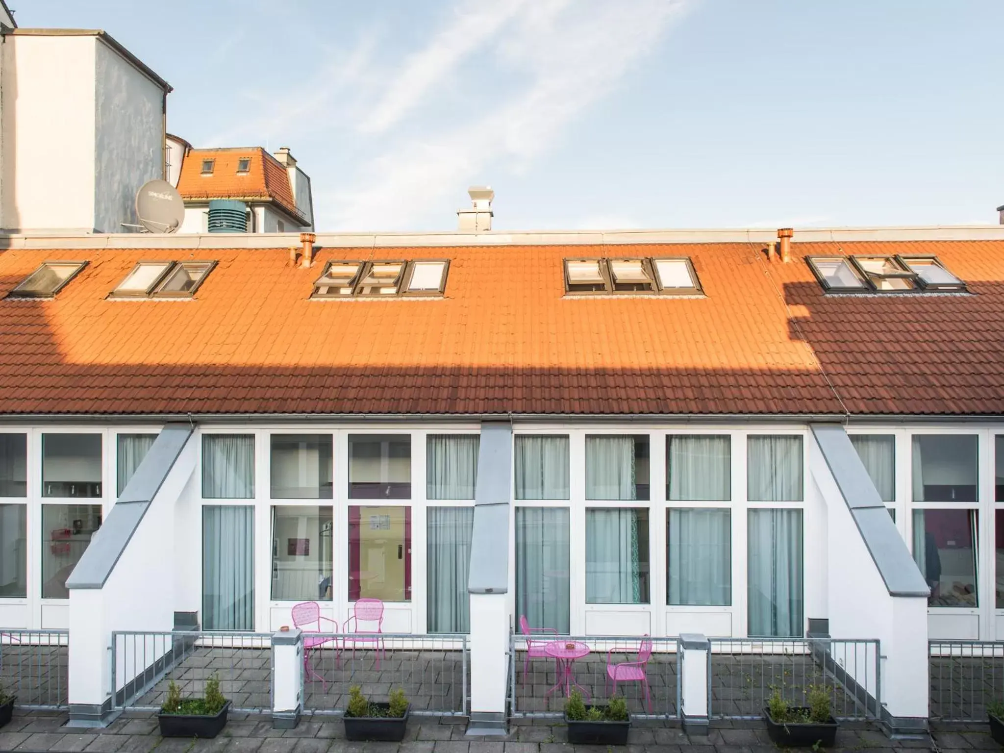 Balcony/Terrace, Property Building in Wombat's City Hostel Munich Hauptbahnhof