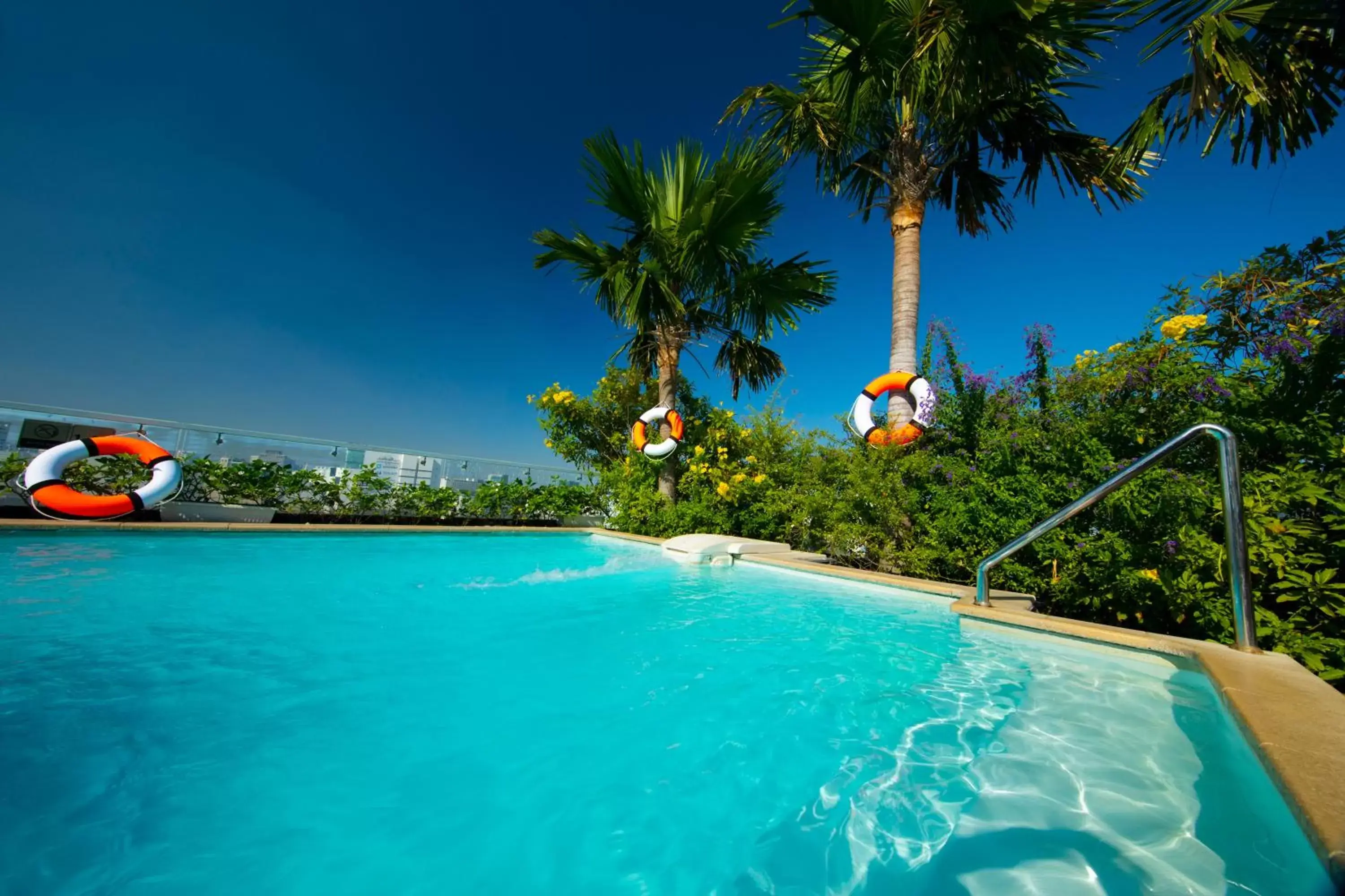 Swimming Pool in Alagon D'antique Hotel & Spa