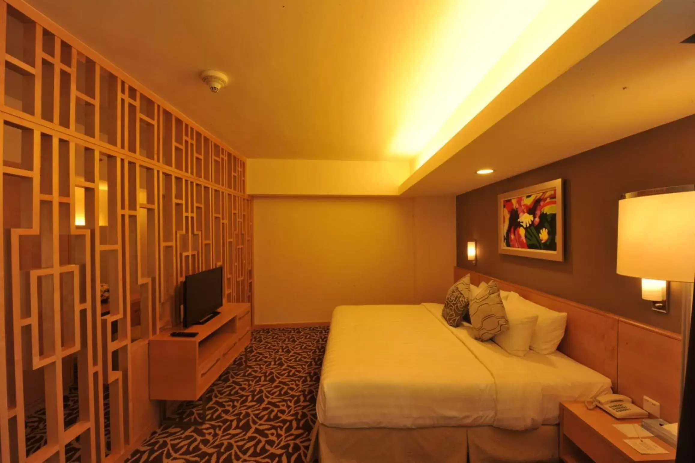 Photo of the whole room, Bed in The Everly Putrajaya