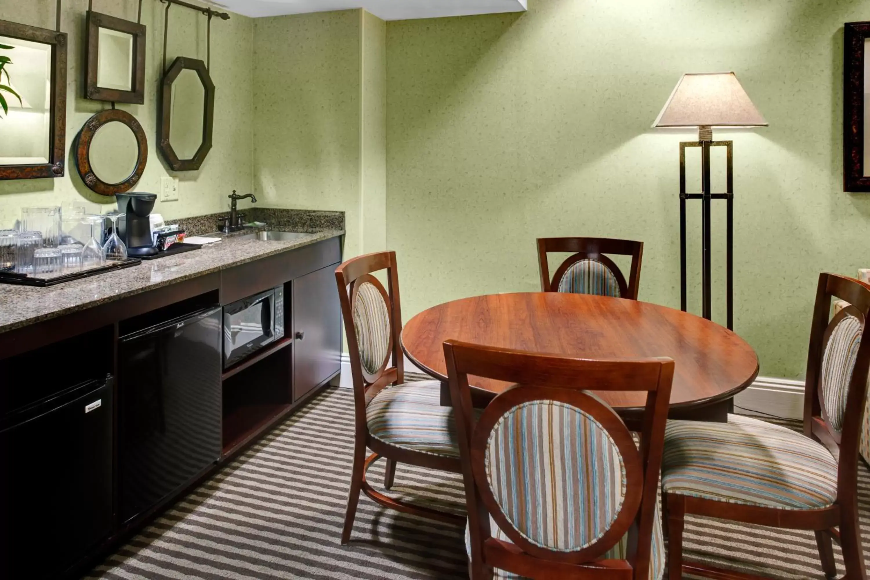 Photo of the whole room, Kitchen/Kitchenette in Holiday Inn Express Hotel & Suites Atlanta Buckhead, an IHG Hotel
