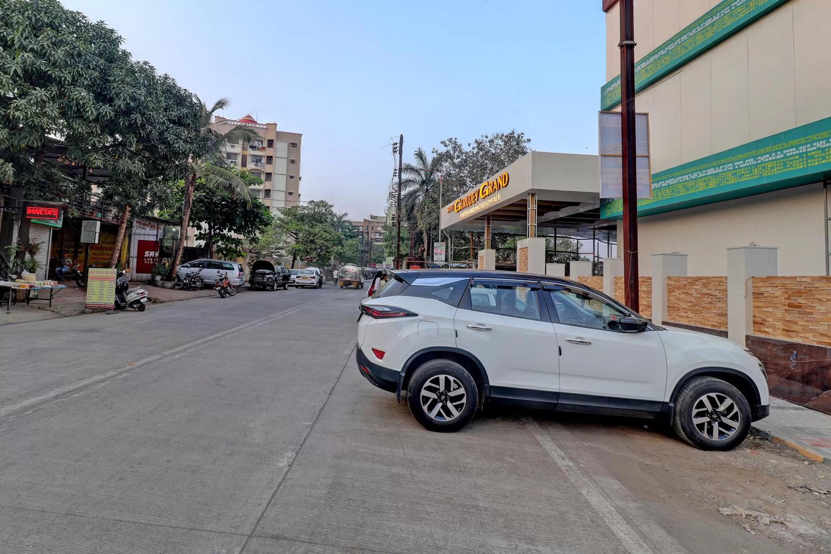 Property Building in Hotel Gurudev Grand