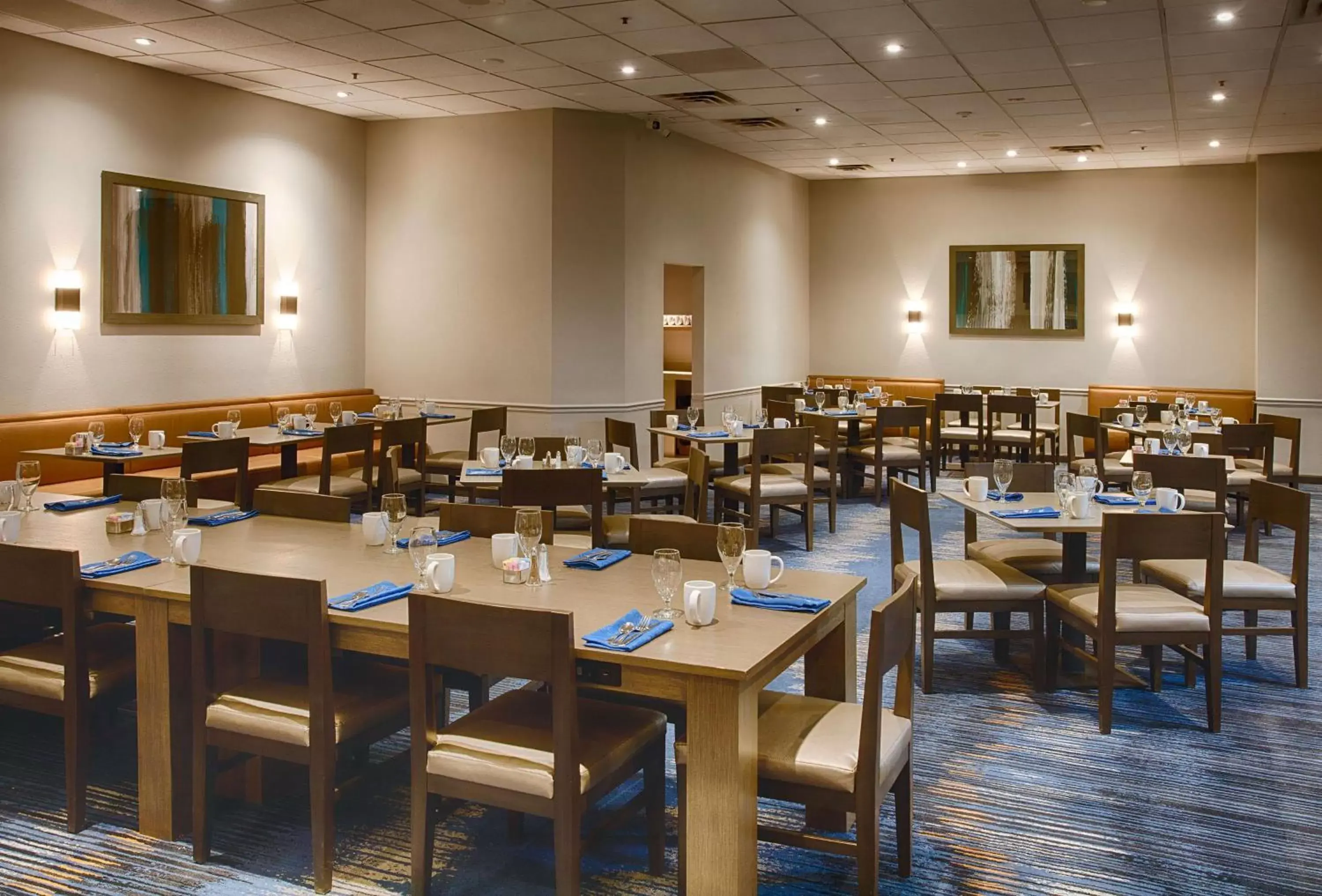 Restaurant/places to eat in DoubleTree by Hilton Denver/Westminister Restaurant/places to eat in DoubleTree by Hilton Denver/Westminister