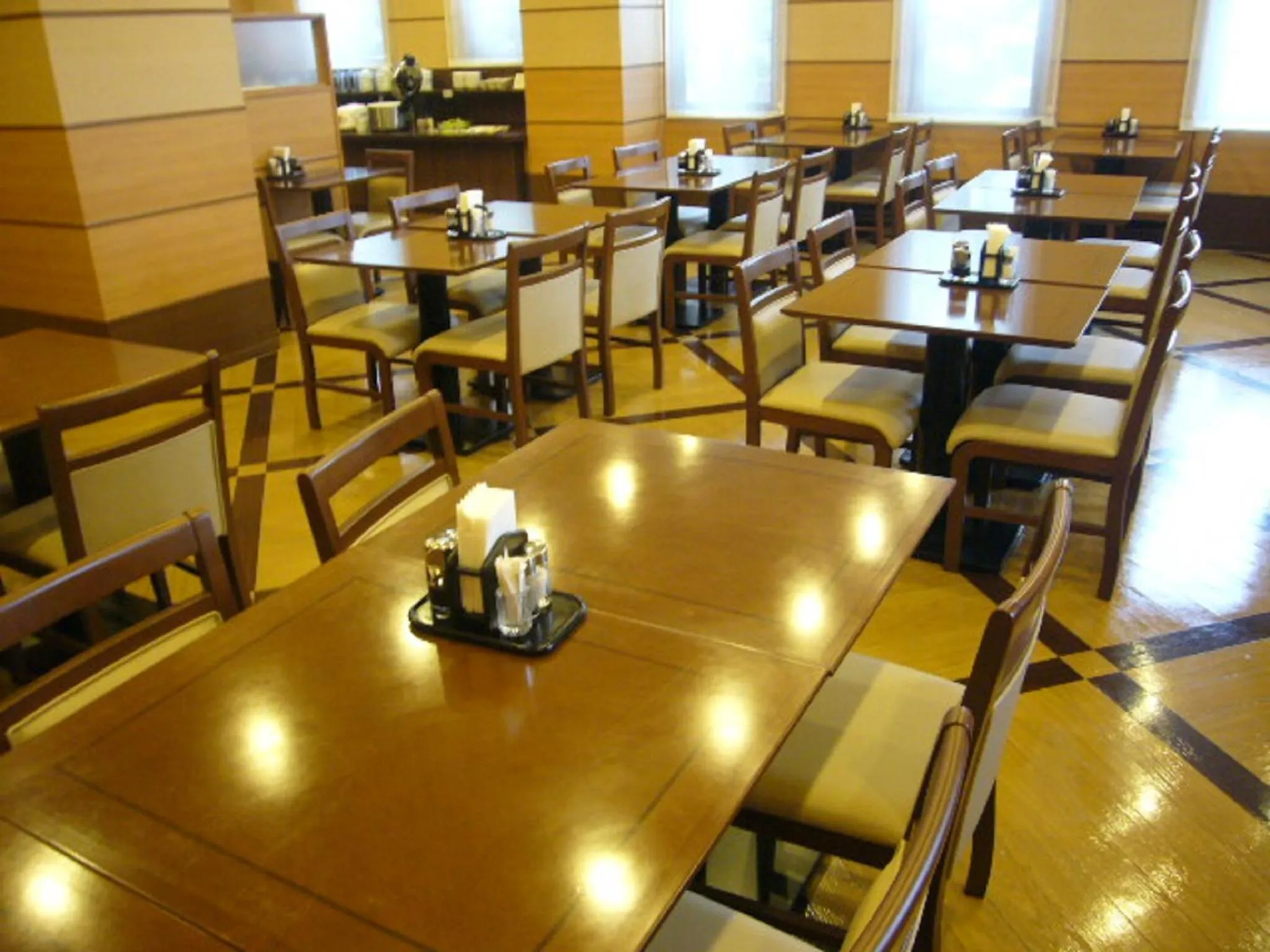 Restaurant/places to eat in Hotel Route-Inn Yukuhashi