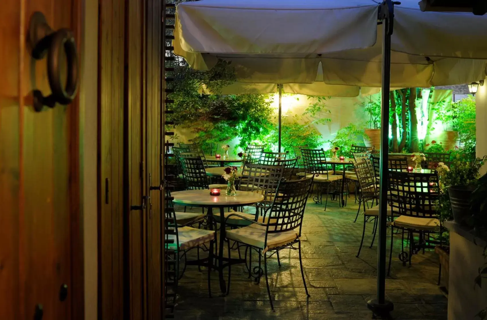 Garden, Restaurant/Places to Eat in Marelia hotel