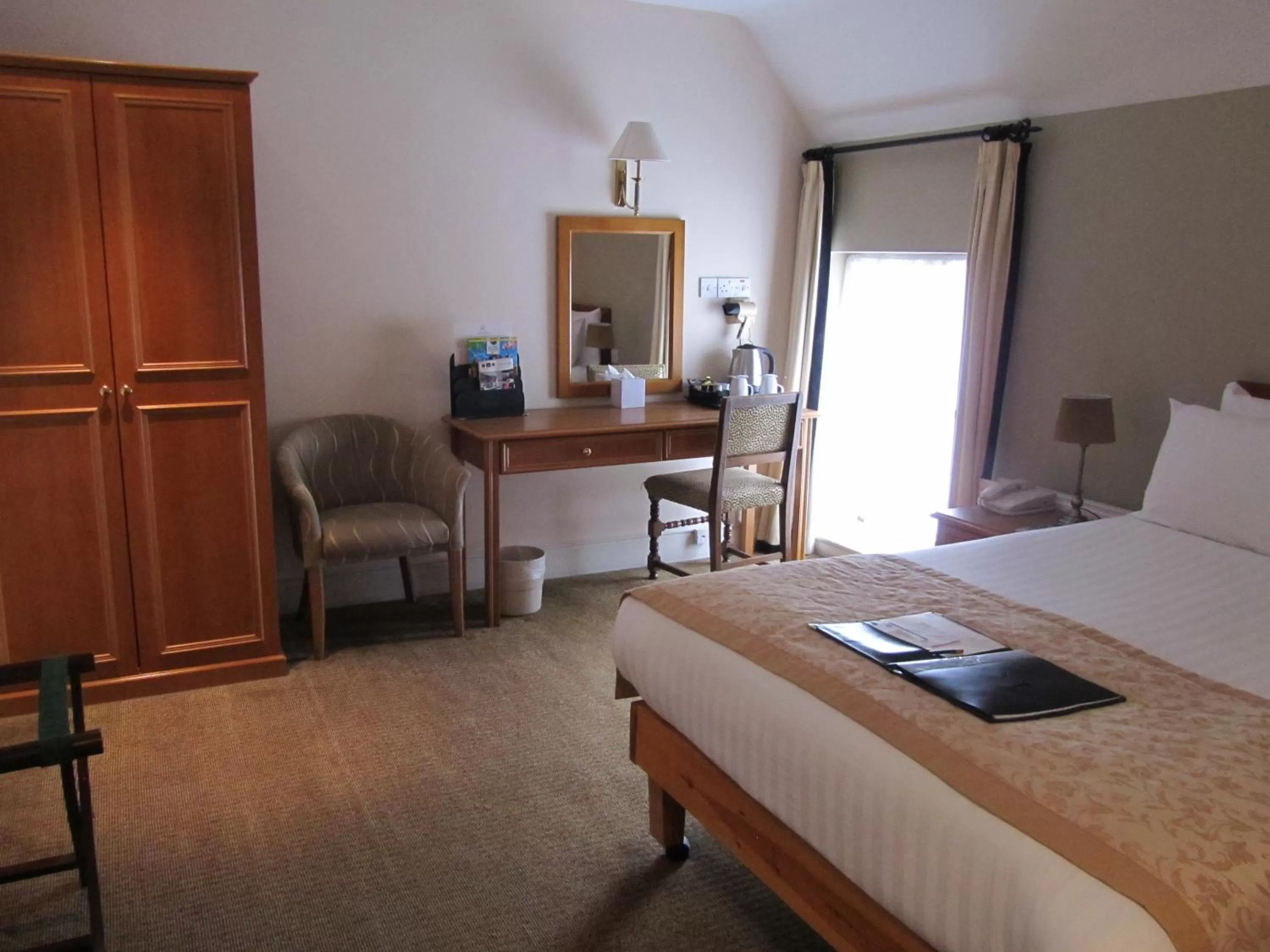 Bedroom, Bed in Best Western The Rose & Crown Hotel