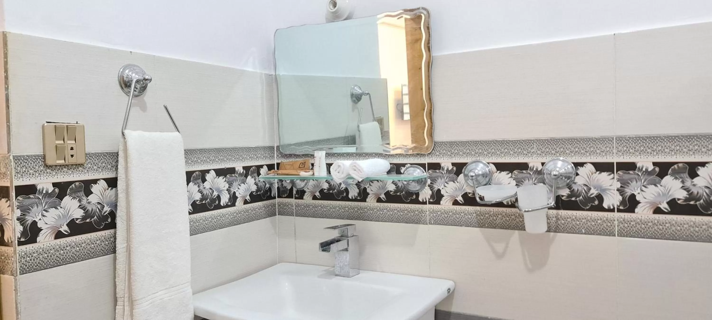 Bathroom in Indus Lodges Gilgit