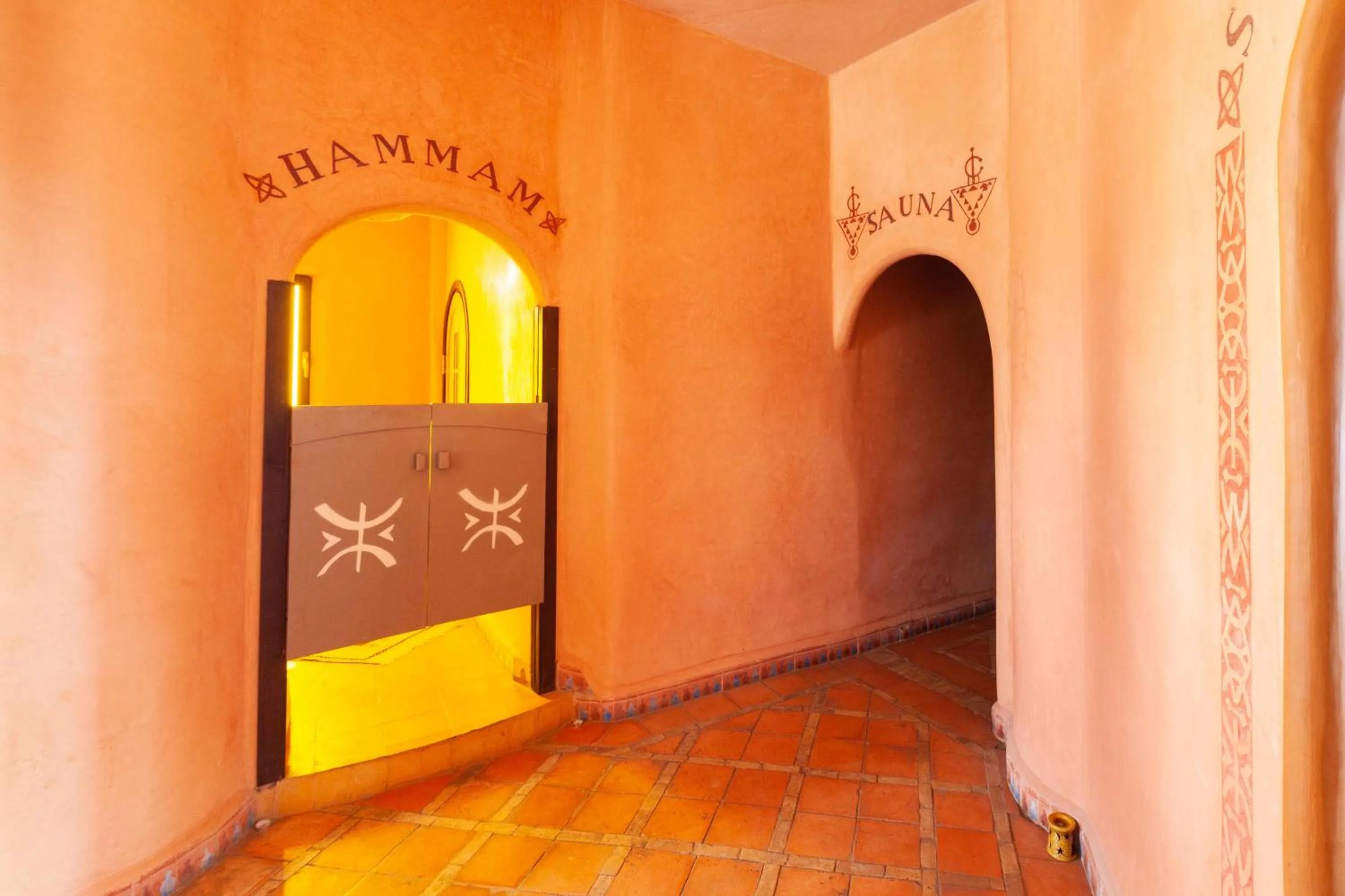 Sauna in Borjs Hotel Suites & Spa