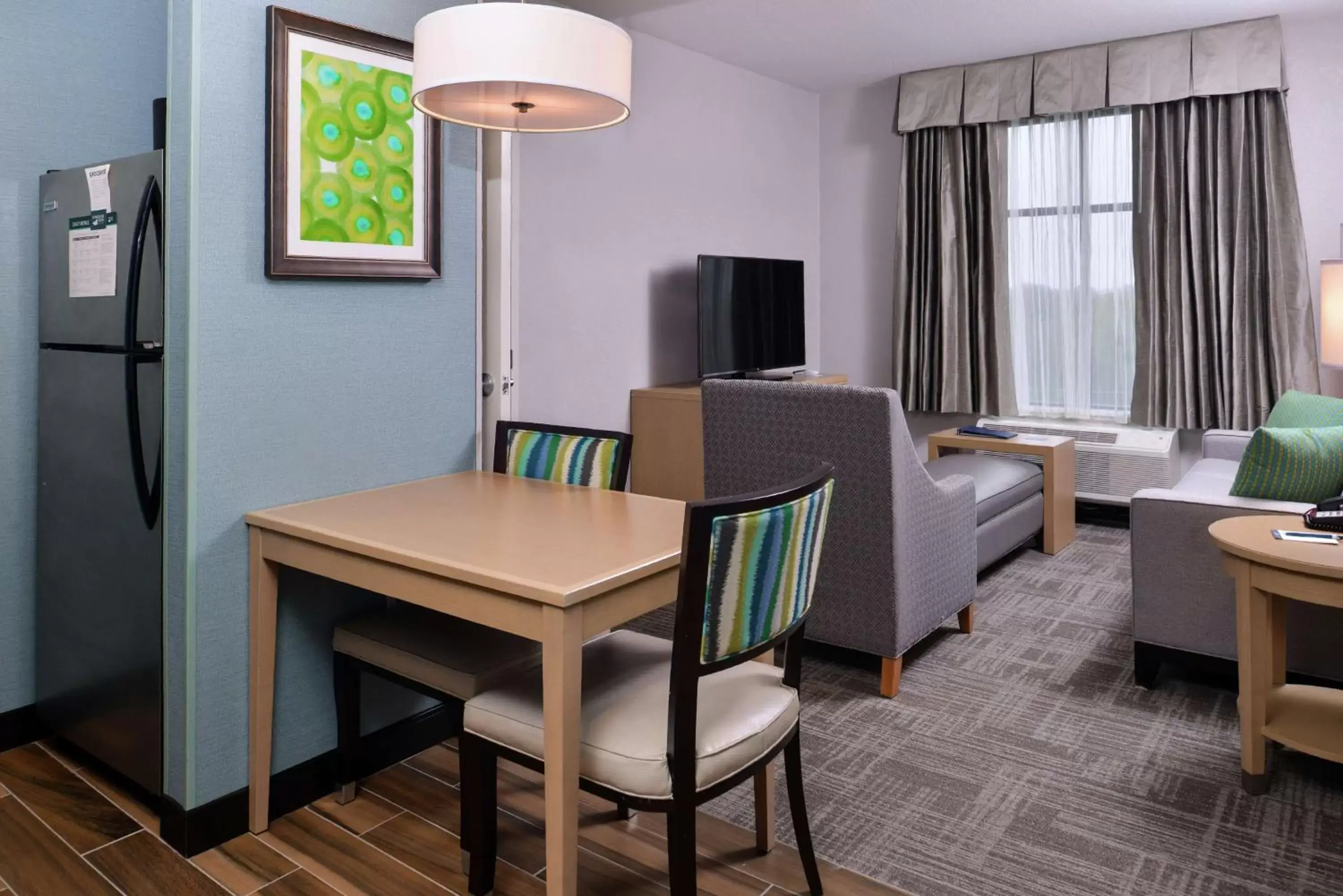 Bedroom, Seating Area in Homewood Suites By Hilton Des Moines Airport