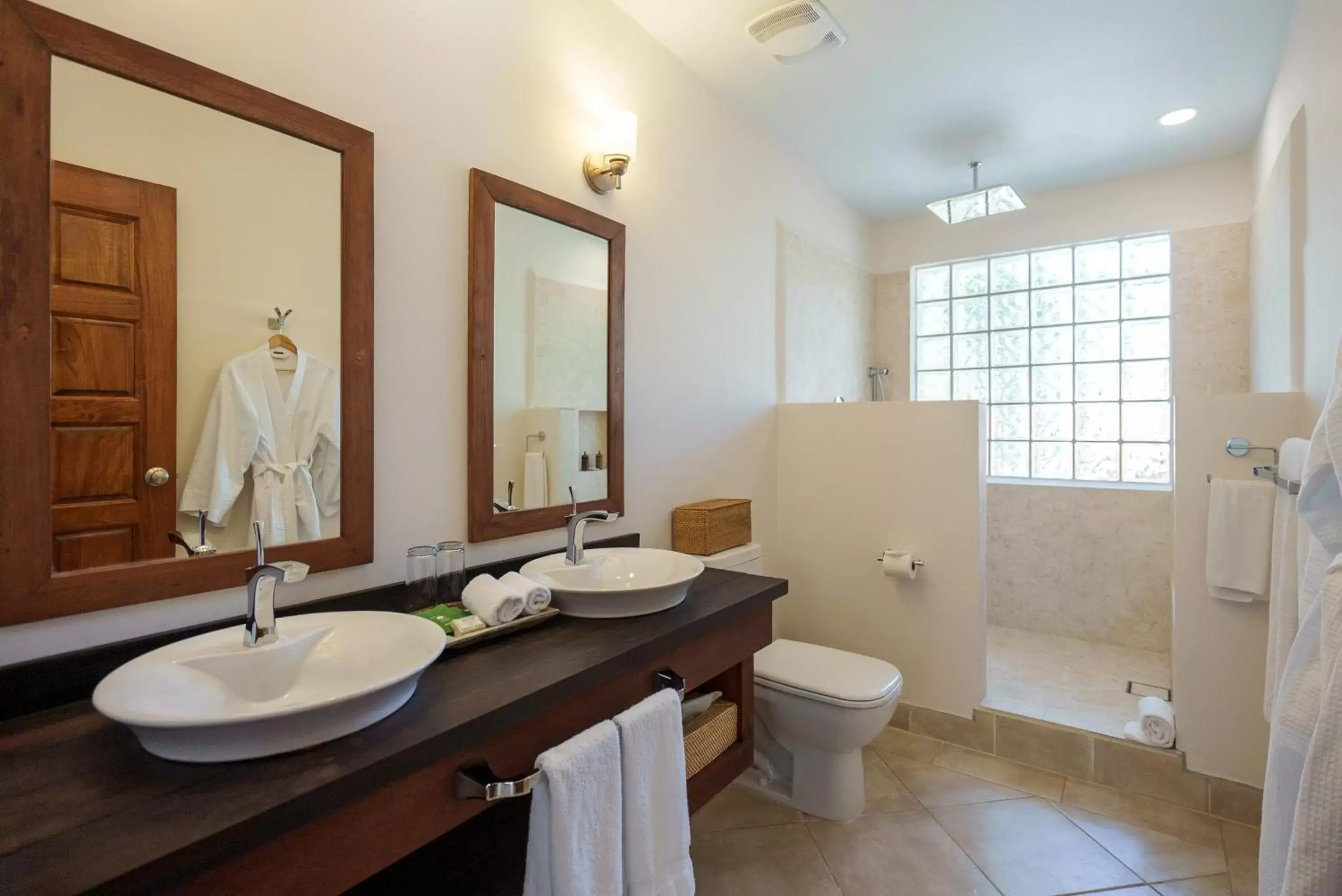 Bathroom in Ka'ana Resort & Spa