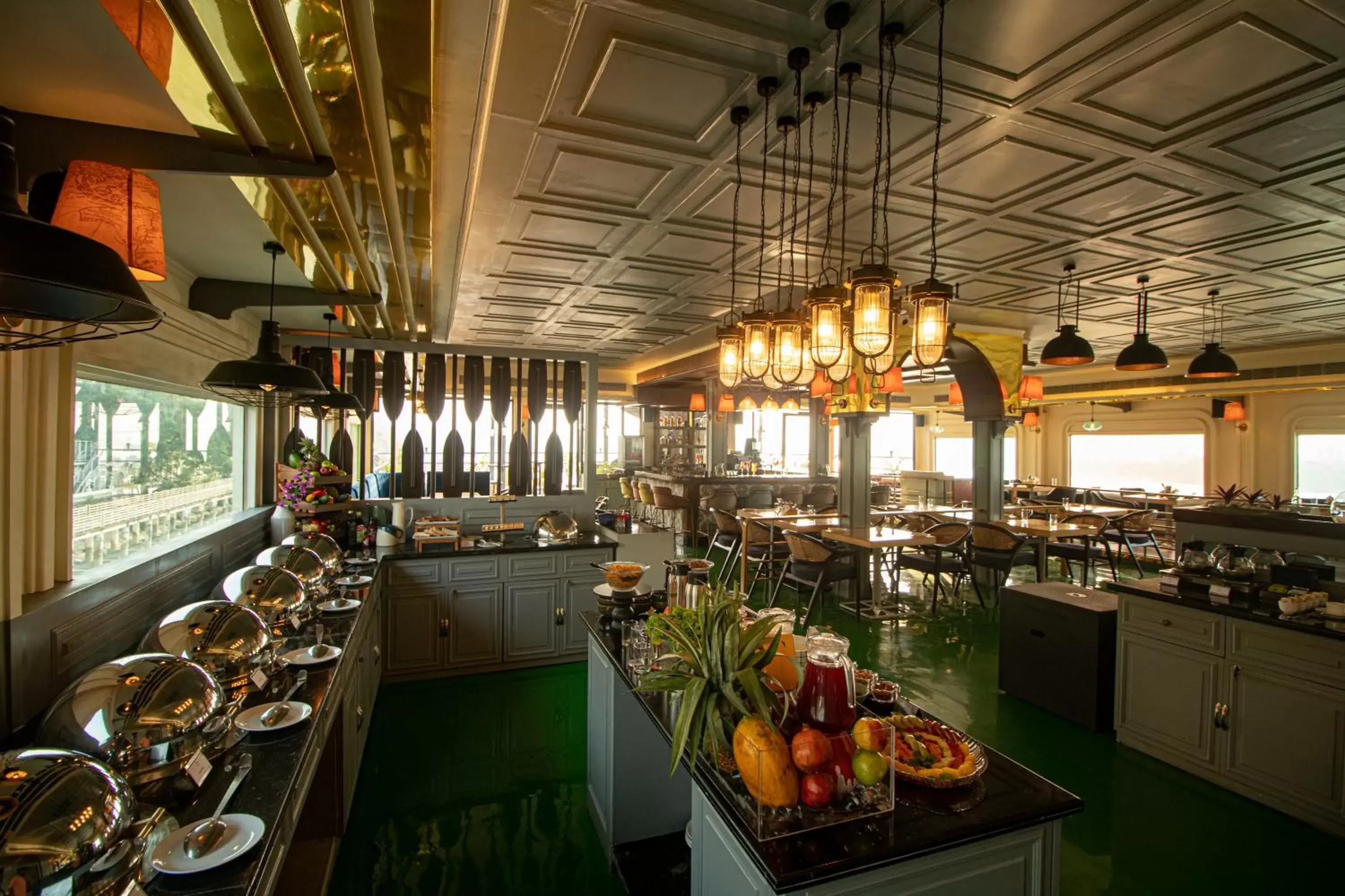 Restaurant/Places to Eat in Polo Floatel Kolkata